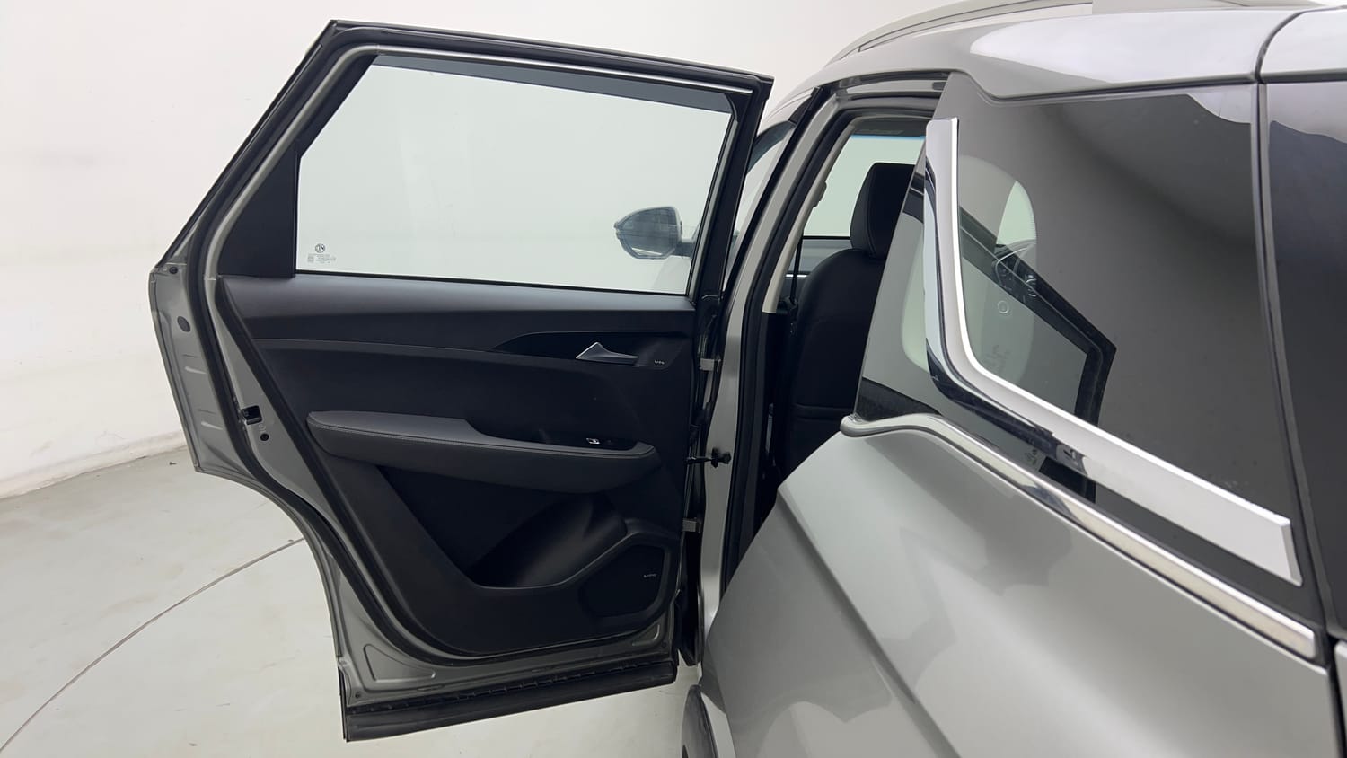 Used 2019 MG Motors Hector Sharp 1.5 DCT Petrol Petrol Automatic interior LEFT REAR DOOR OPEN VIEW