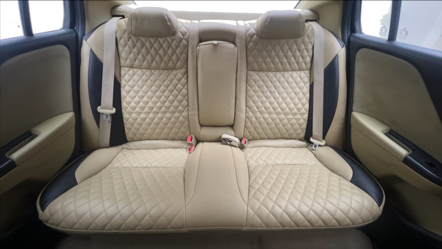 Used 2019 Honda City V CVT Petrol Petrol Automatic interior REAR SEAT CONDITION VIEW