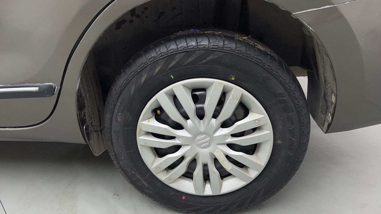 Used 2020 Maruti Suzuki Dzire VXi Petrol Manual tyres LEFT REAR TYRE RIM VIEW