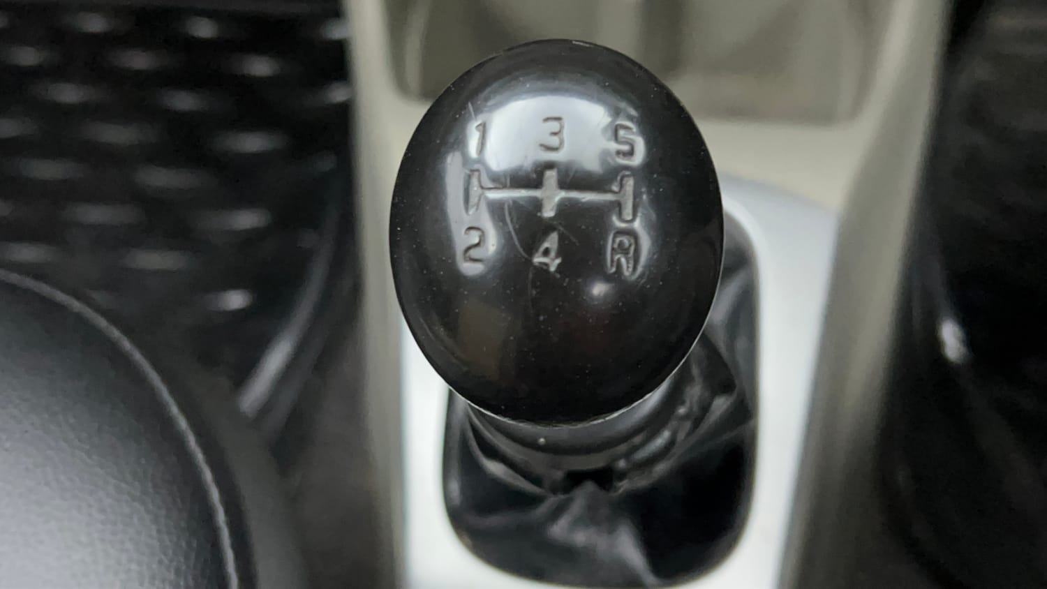 Used 2015 Maruti Suzuki Alto K10 VXi Petrol Manual interior GEAR  KNOB VIEW