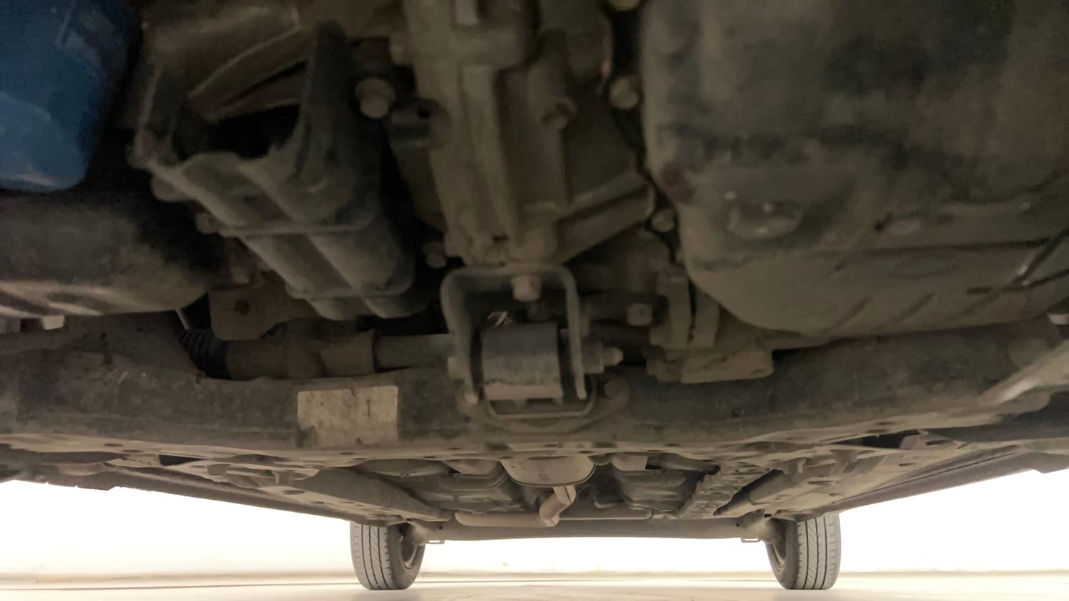 Used 2016 Hyundai Grand i10 Magna AT 1.2 Kappa VTVT Petrol Automatic extra FRONT LEFT UNDERBODY VIEW