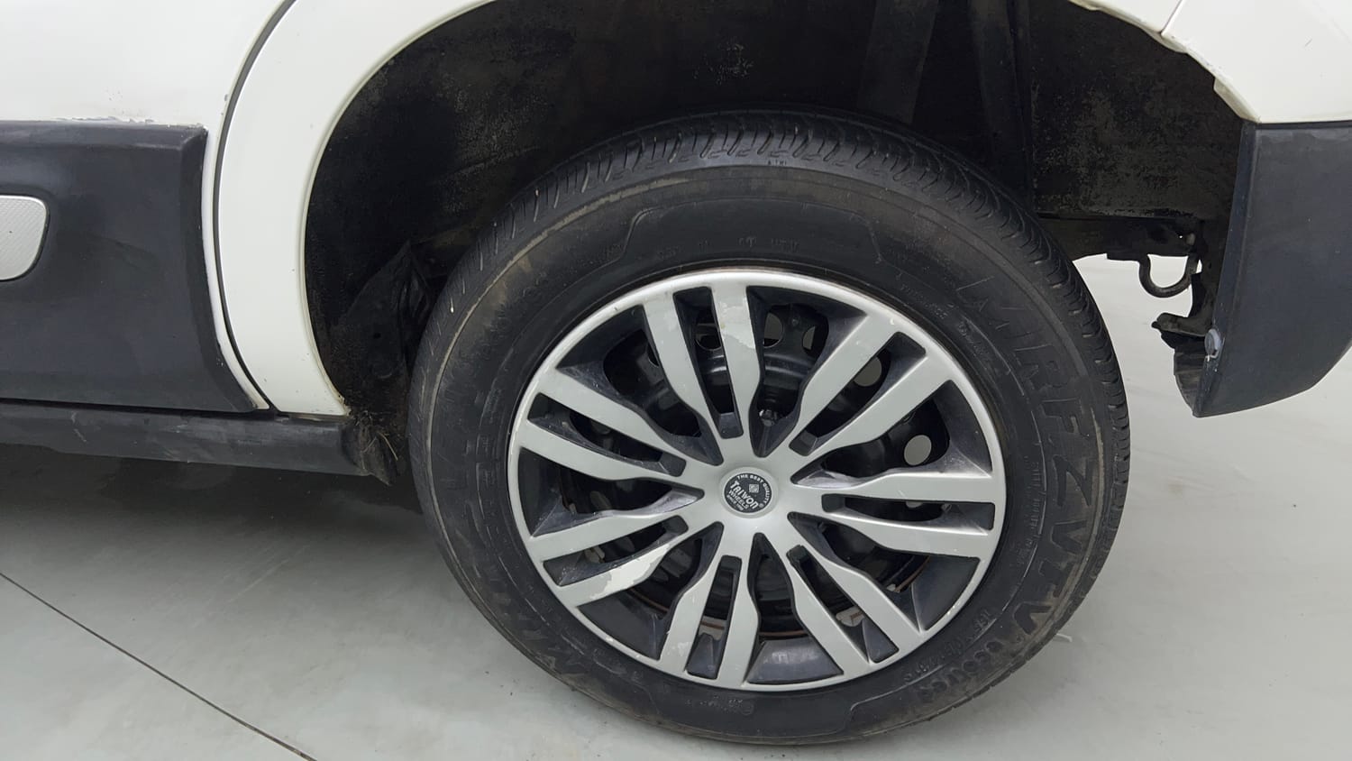 Used 2021 Maruti Suzuki S-Presso VXi Plus Petrol Manual tyres LEFT REAR TYRE RIM VIEW