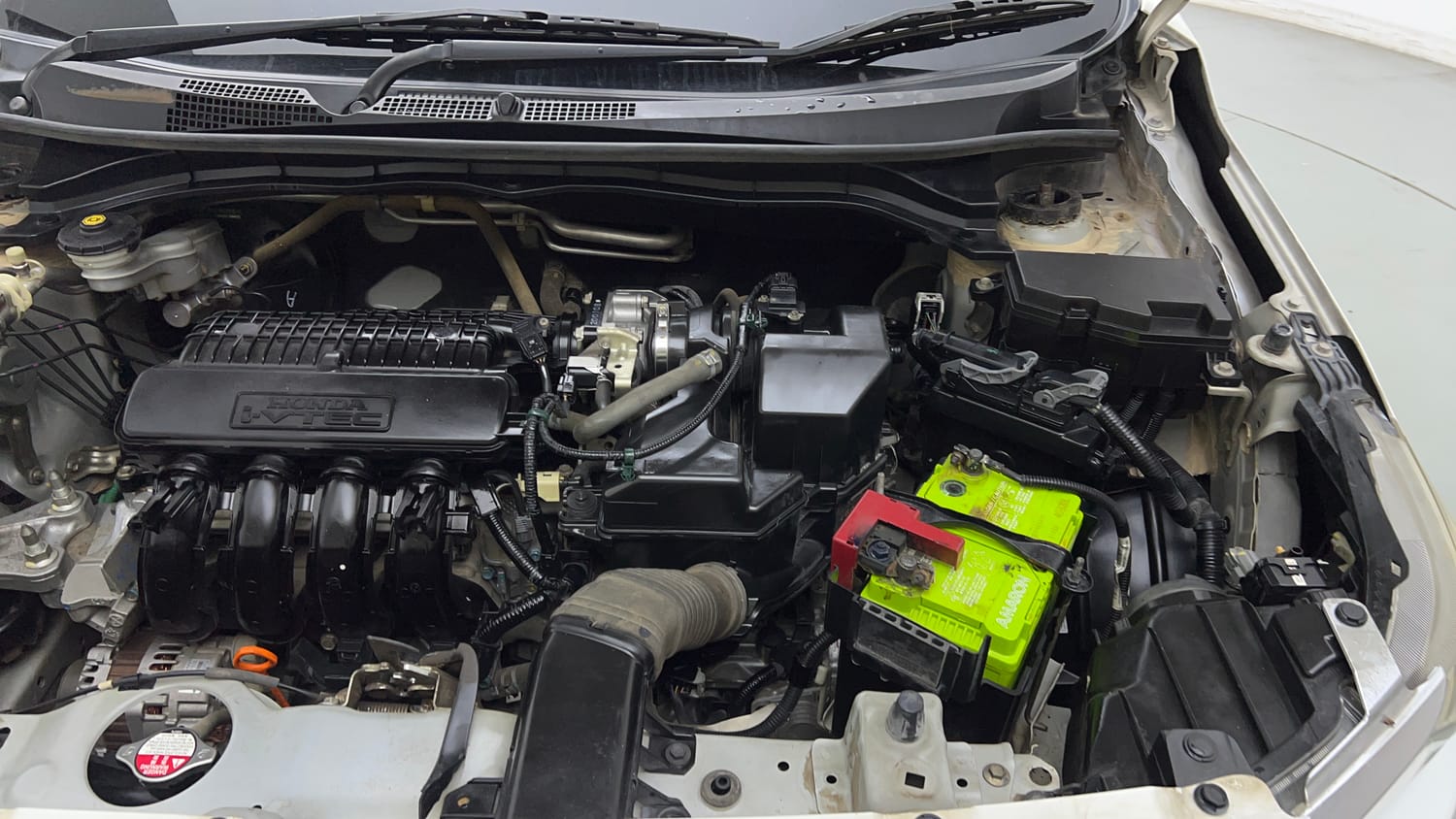 Used 2020 Honda Amaze 1.2 S CVT Petrol Petrol Automatic engine ENGINE LEFT SIDE VIEW