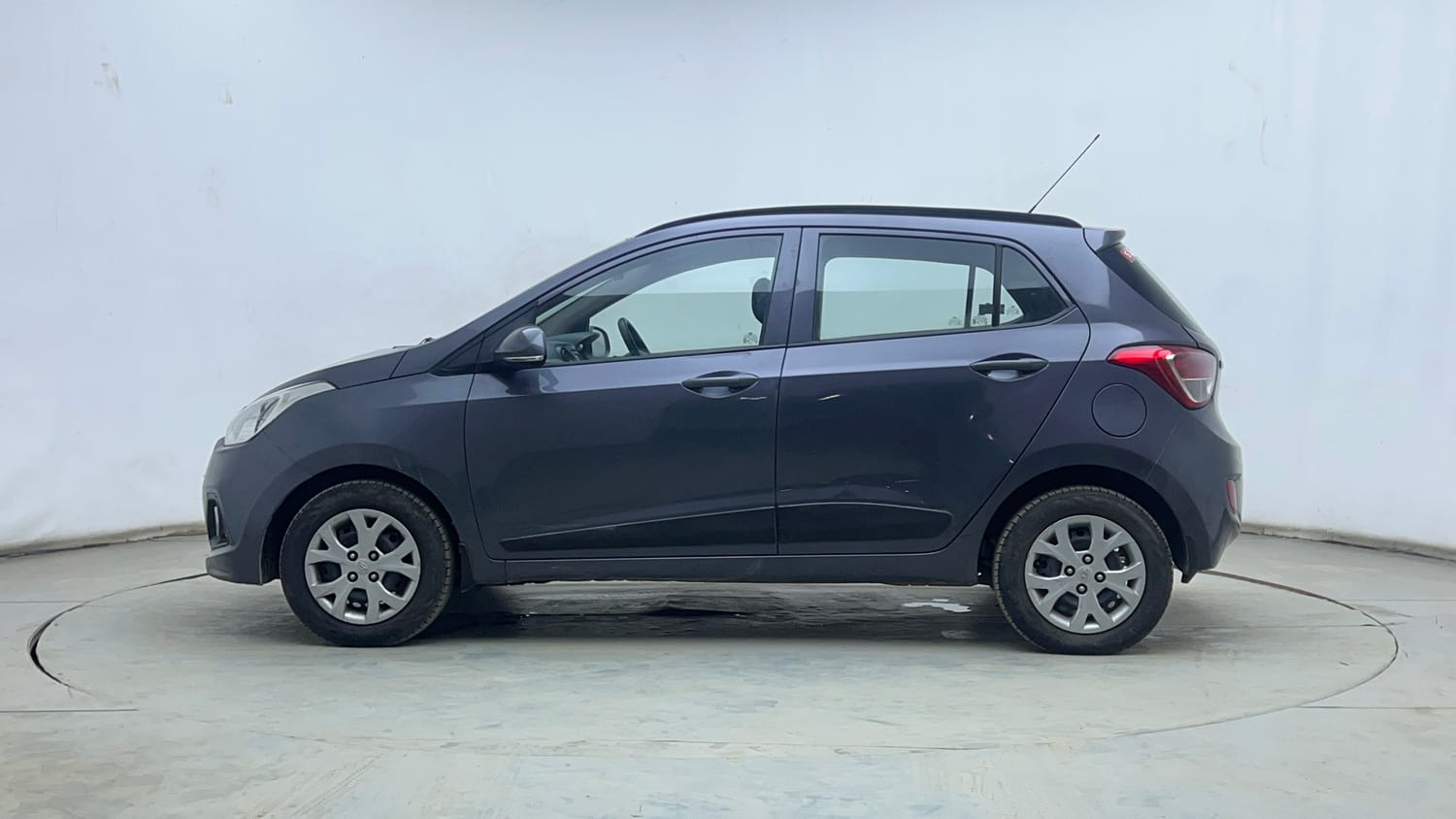 Used 2015 Hyundai Grand i10 Sportz 1.2 Kappa VTVT Petrol Manual exterior LEFT SIDE VIEW