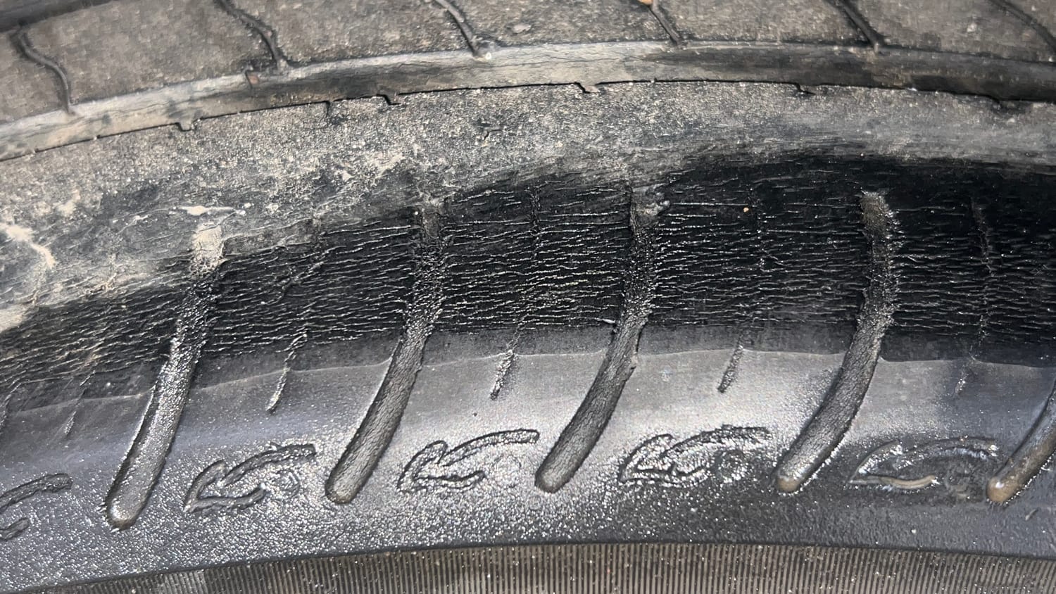 Used 2023 Hyundai Grand i10 Nios Sportz 1.2 Kappa VTVT Petrol Manual tyres LEFT REAR TYRE TREAD VIEW