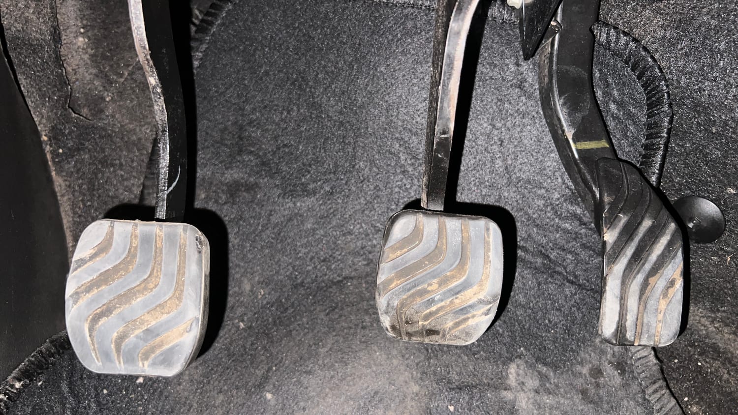 Used 2022 Renault Kiger RXT (O) MT Dual Tone Petrol Manual interior PEDALS VIEW