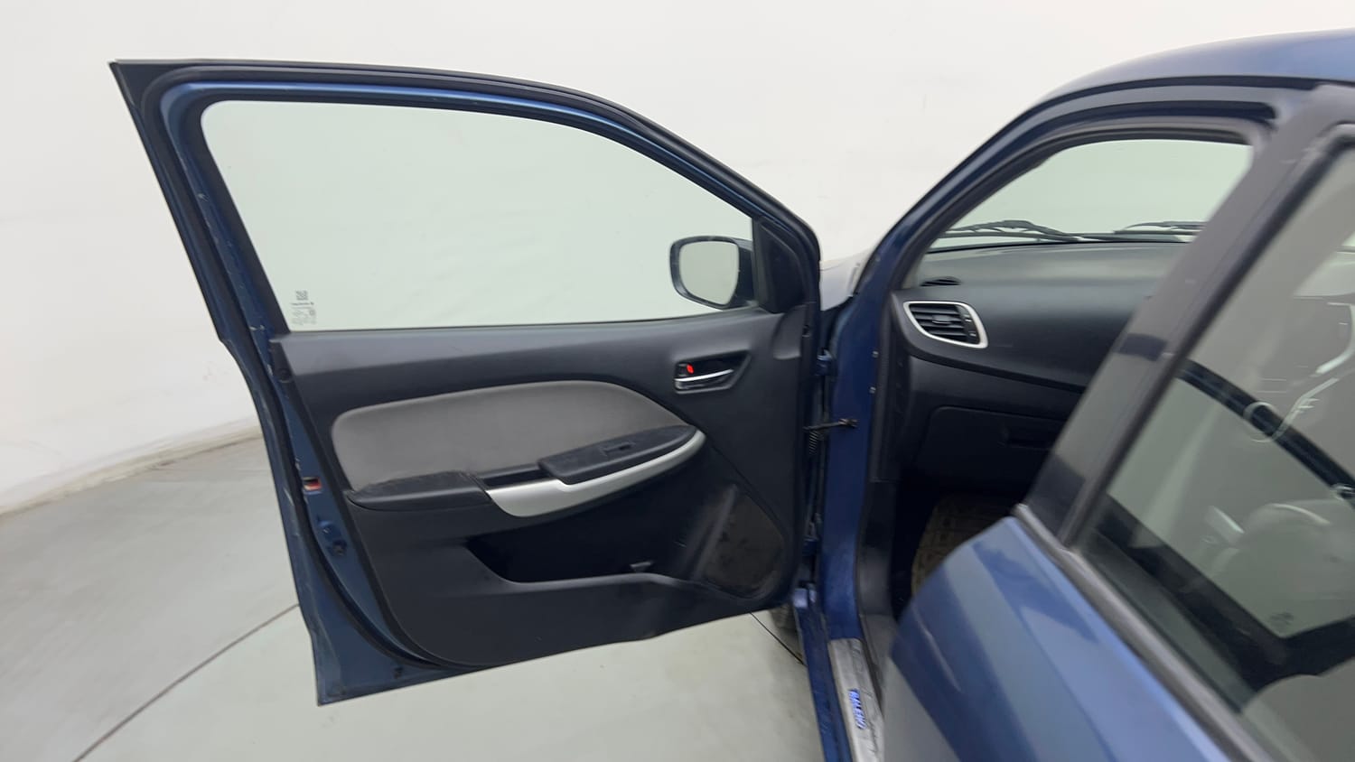 Used 2016 Maruti Suzuki Baleno Delta 1.2 Petrol Manual interior LEFT FRONT DOOR OPEN VIEW