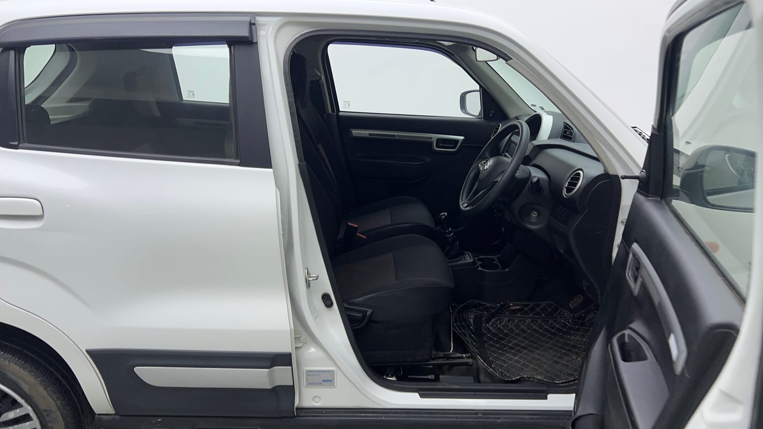 Used 2021 Maruti Suzuki S-Presso VXi Plus Petrol Manual interior RIGHT SIDE FRONT DOOR CABIN VIEW