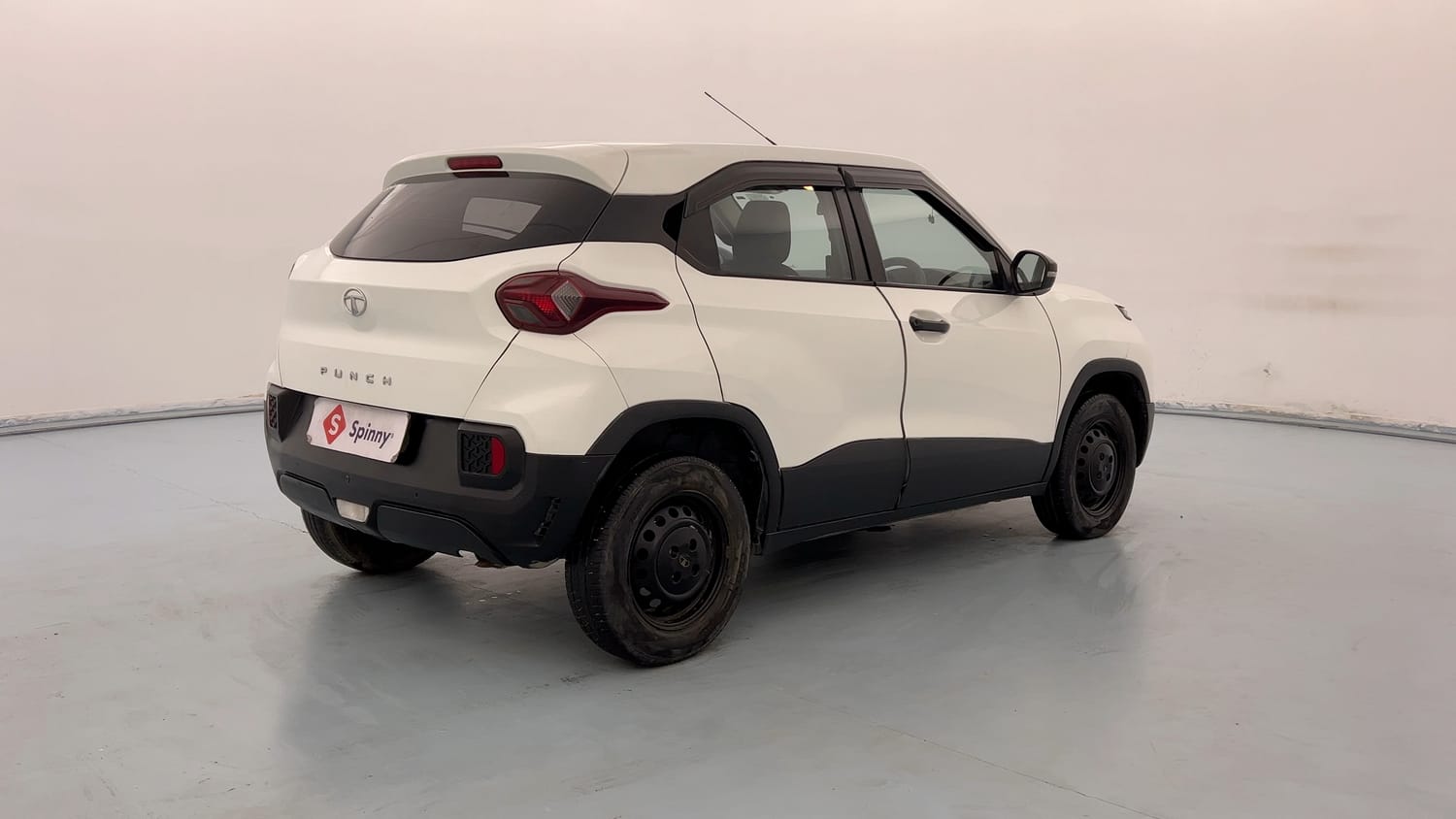 Used 2022 Tata Punch Pure MT Petrol Manual exterior RIGHT REAR CORNER VIEW