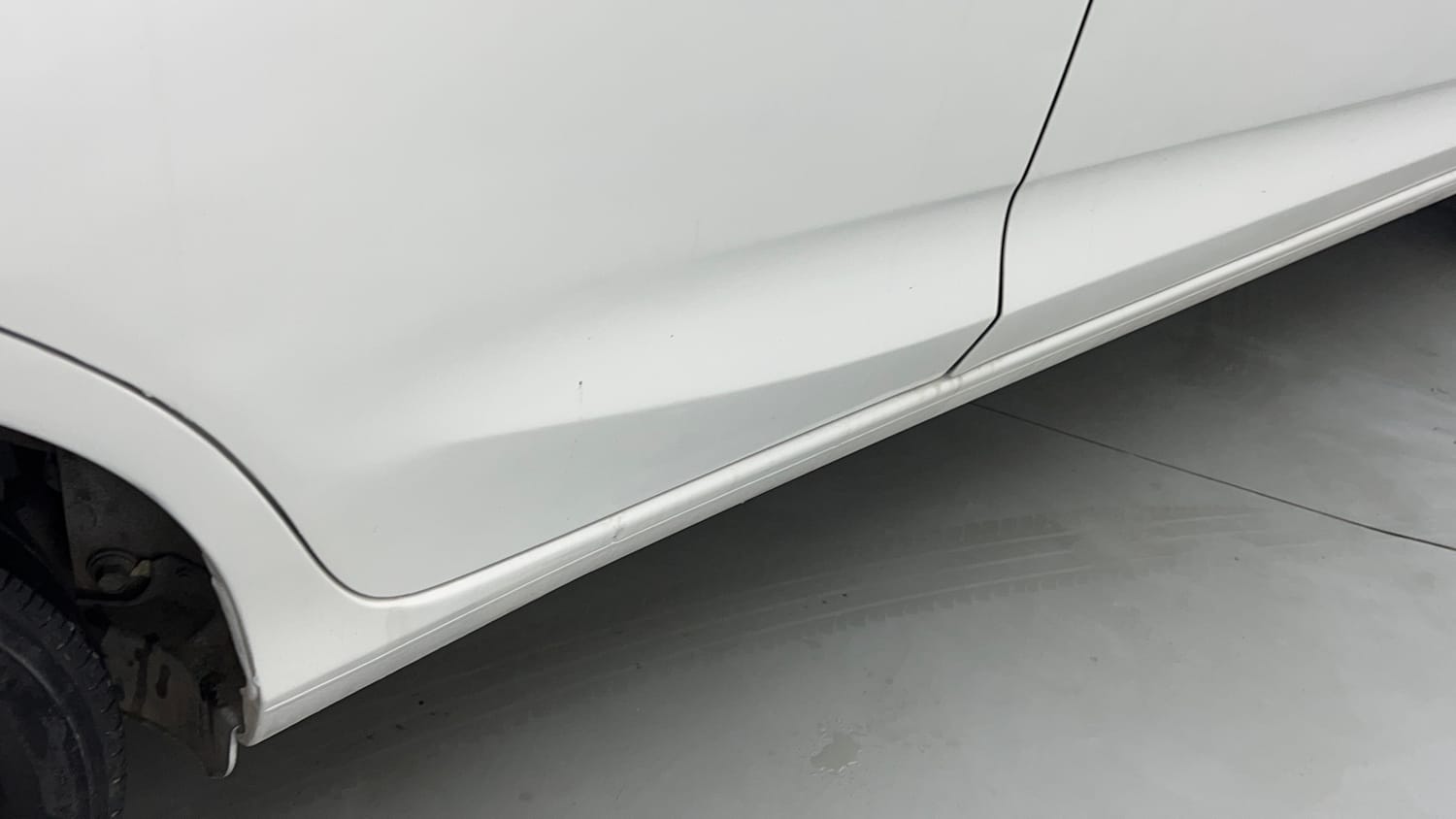 Used 2020 Honda Amaze 1.2 S CVT Petrol Petrol Automatic dents MINOR SCRATCH