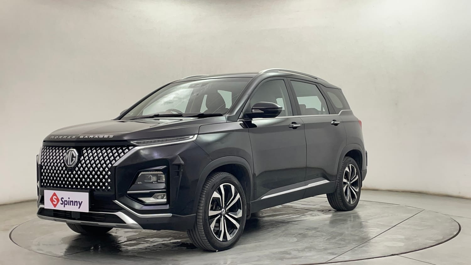 2023 MG Motors Hector Plus Savvy Pro 1.5 Turbo Petrol CVT 7 STR