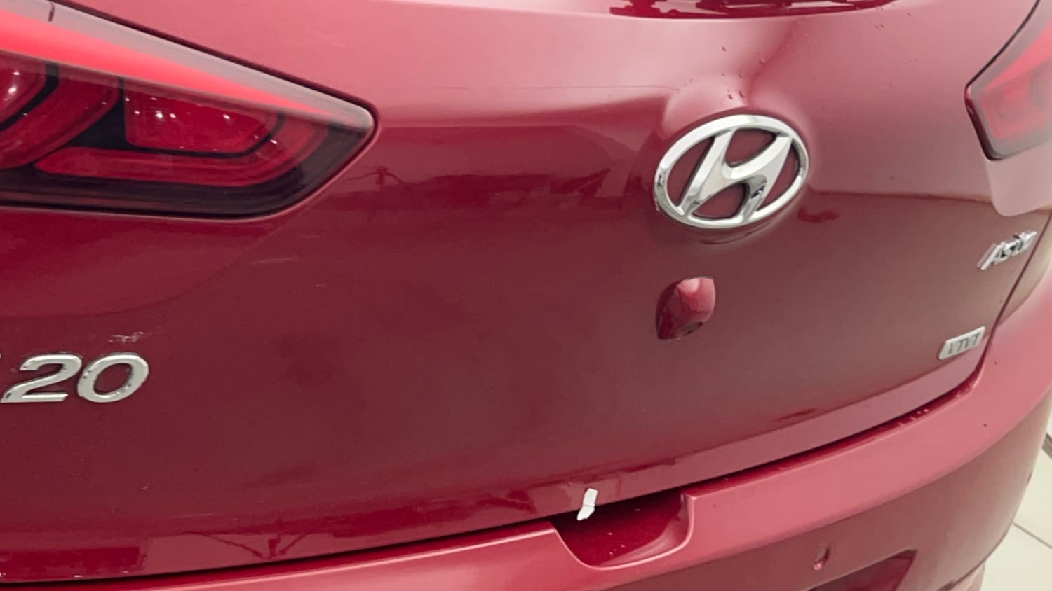 Used 2014 Hyundai Elite i20 Asta 1.2 Petrol Manual dents MINOR SCRATCH