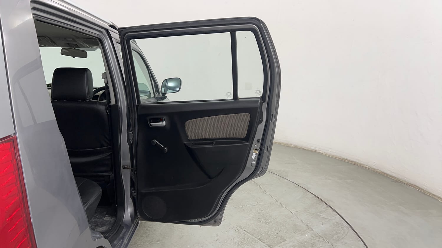 Used 2014 Maruti Suzuki Wagon R LXI CNG Cng Manual interior RIGHT REAR DOOR OPEN VIEW