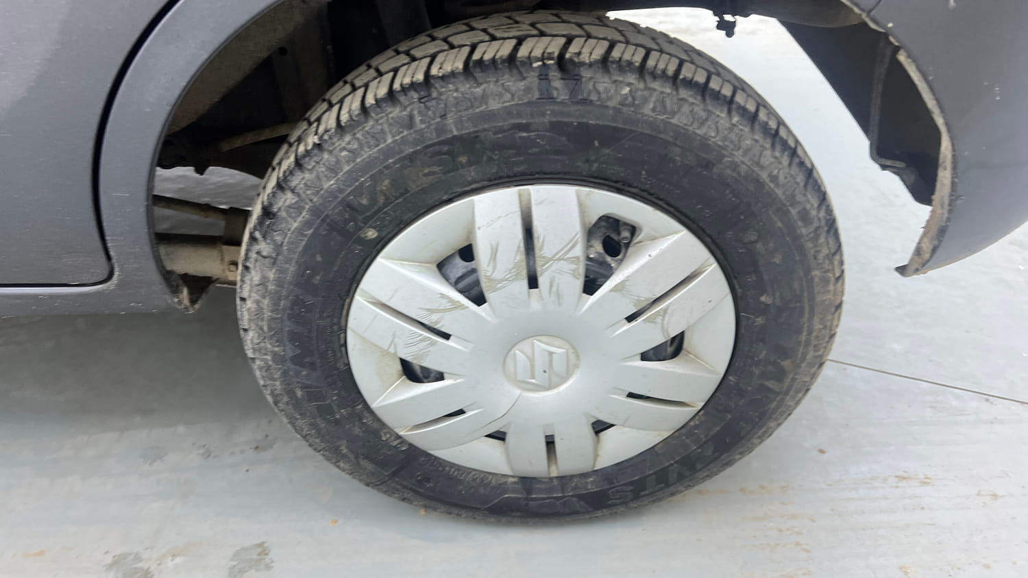 Used 2020 Maruti Suzuki Alto 800 VXi Petrol Manual tyres LEFT REAR TYRE RIM VIEW