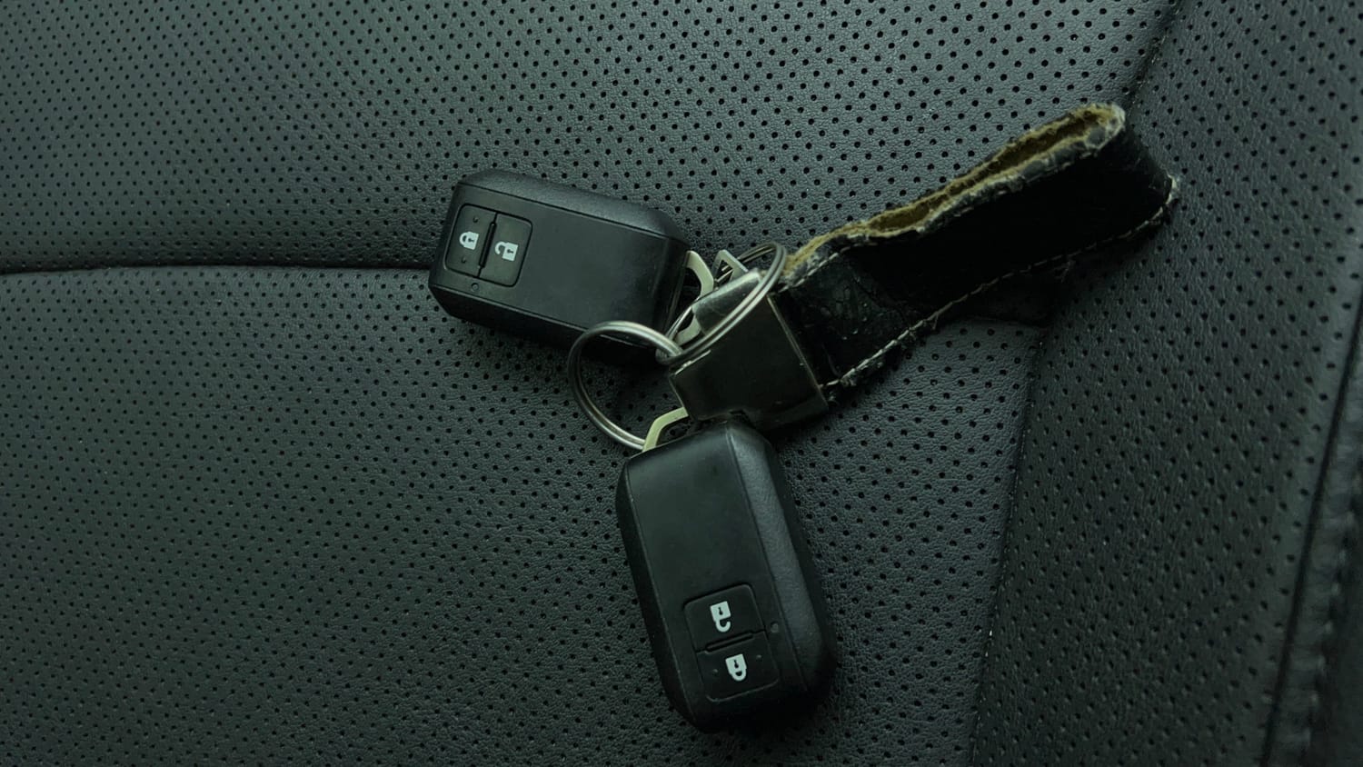 Used 2024 Maruti Suzuki XL6 Alpha AT Petrol Petrol Automatic extra CAR KEY VIEW