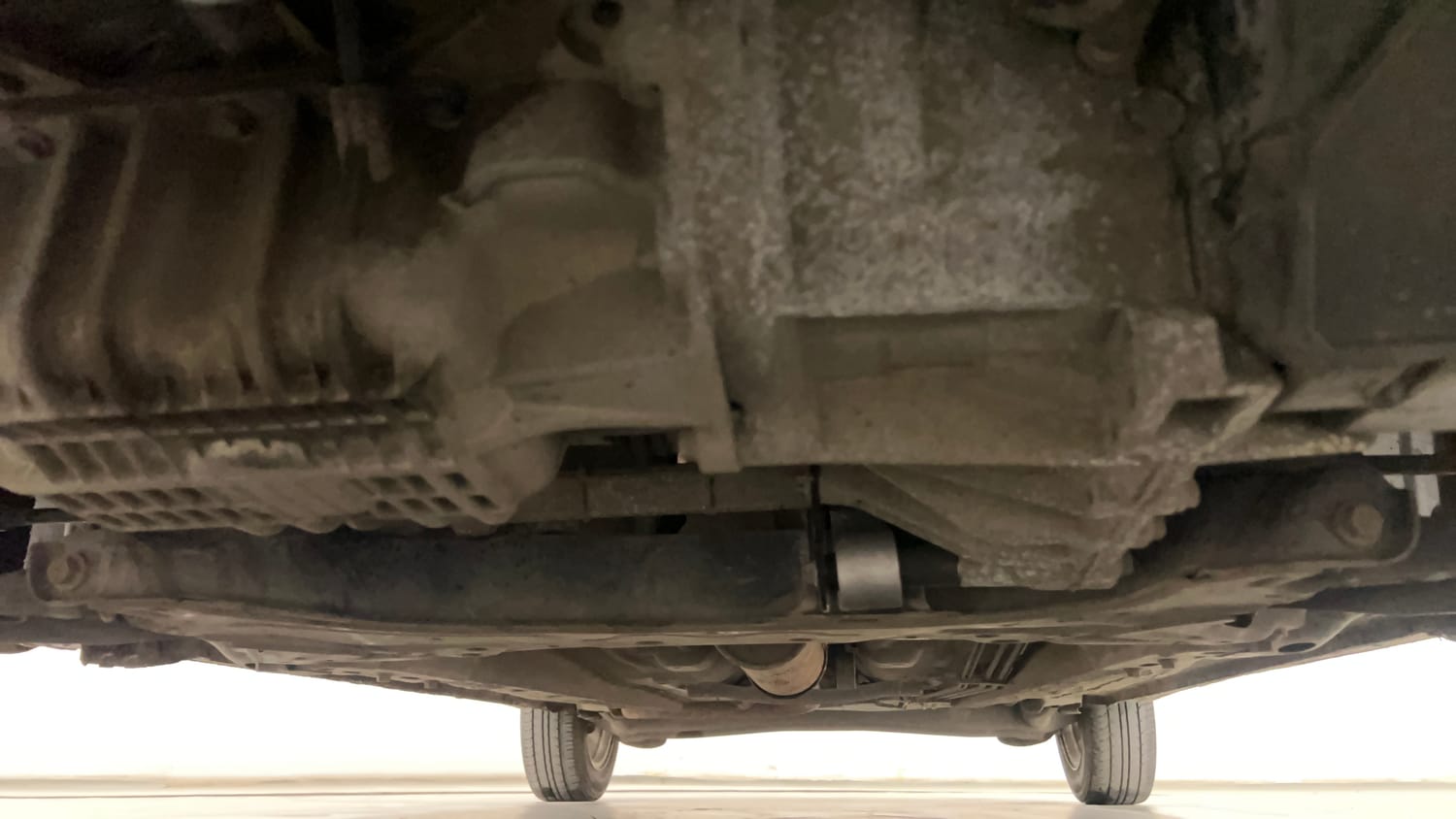 Used 2018 Ford Figo Titanium 1.2 Ti-VCT Petrol Manual extra FRONT LEFT UNDERBODY VIEW