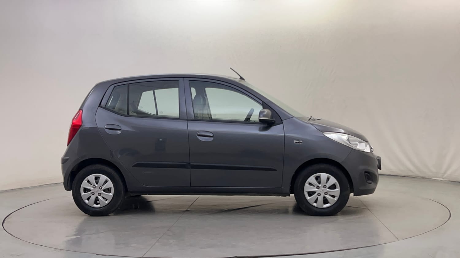 Used 2011 Hyundai i10 Magna 1.2 Kappa2 Petrol Manual exterior RIGHT SIDE VIEW