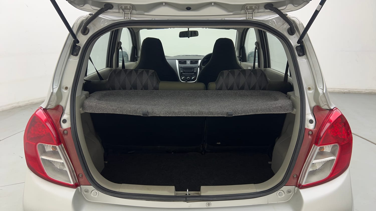 Used 2014 Maruti Suzuki Celerio VXi AMT Petrol Automatic interior DICKY INSIDE VIEW
