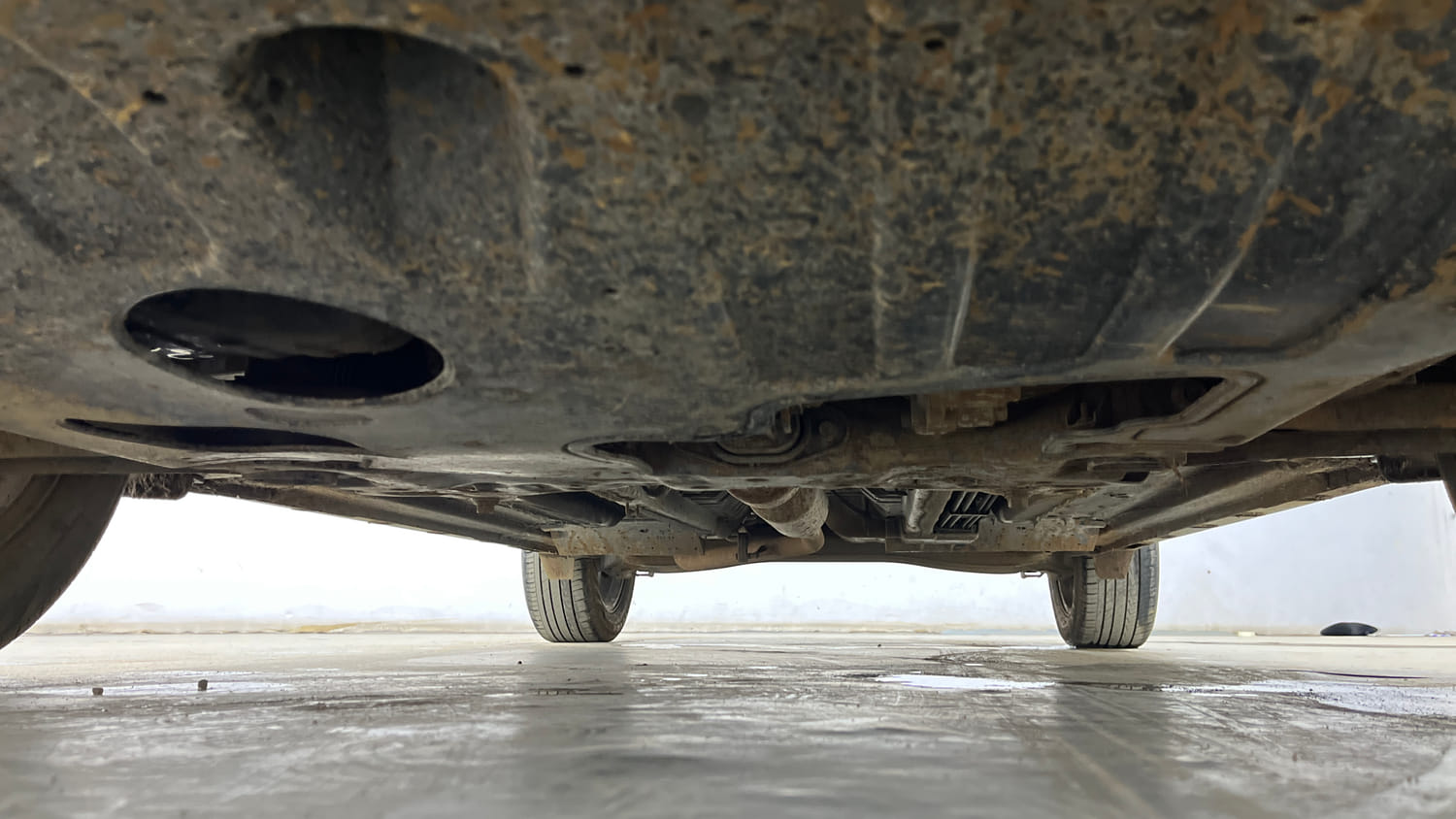 Used 2022 Kia Seltos GTX Plus 1.4 DCT Petrol Automatic extra FRONT LEFT UNDERBODY VIEW