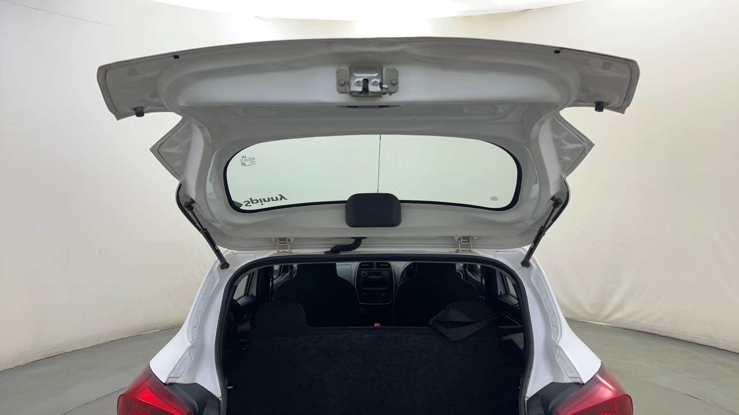 Used 2018 renault Kwid 1.0 RXL Anniversary Edition Petrol Manual interior DICKY DOOR OPEN VIEW