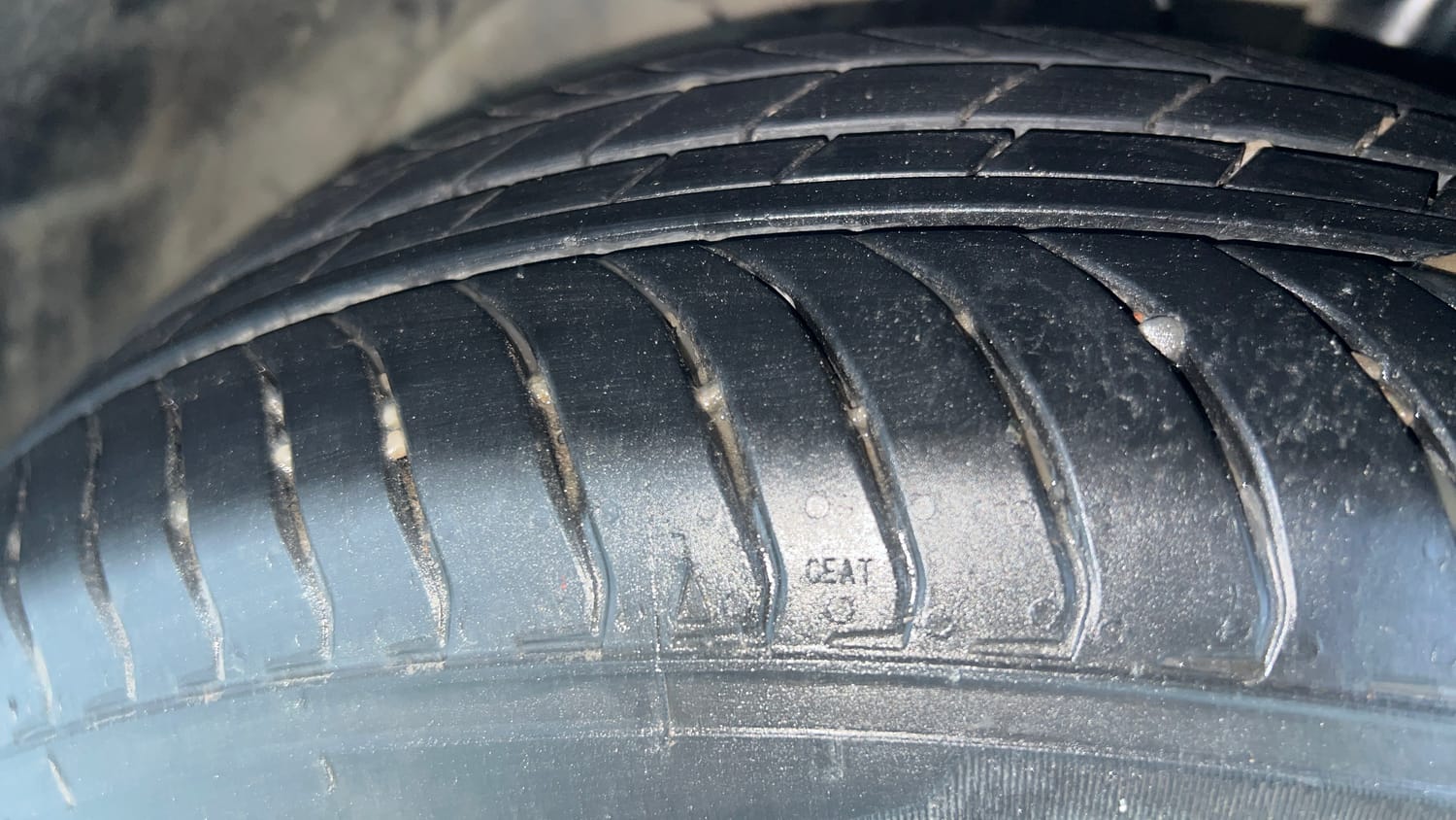 Used 2020 Tata Tiago XZ Plus Petrol Manual tyres LEFT FRONT TYRE TREAD VIEW