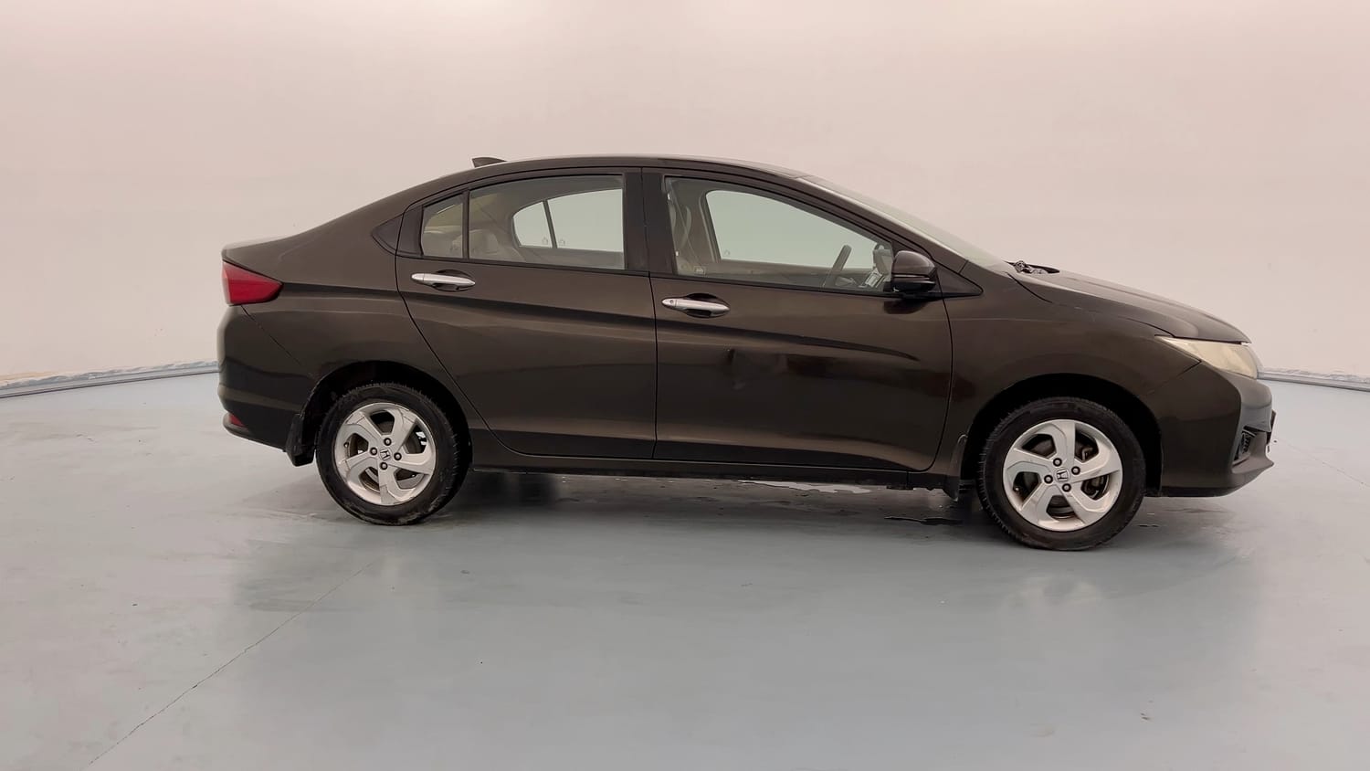 Used 2014 Honda City V Petrol Manual exterior RIGHT SIDE VIEW