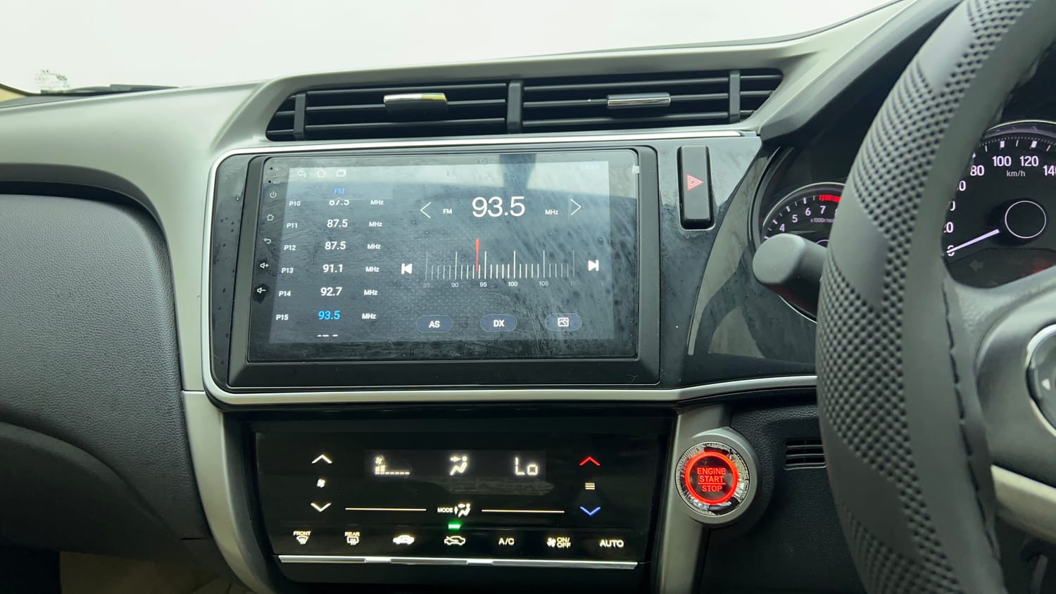 Used 2019 Honda City V Petrol Petrol Manual top_features Integrated (in-dash) music system
