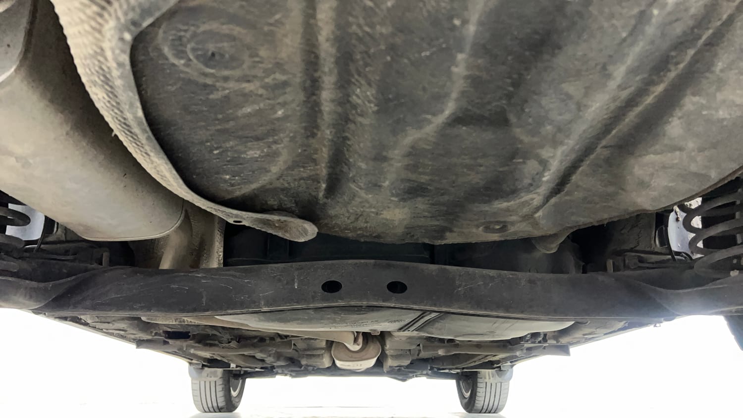 Used 2025 Volkswagen Taigun Highline 1.0 TSI MT Petrol Manual extra REAR UNDERBODY VIEW (TAKEN FROM REAR)
