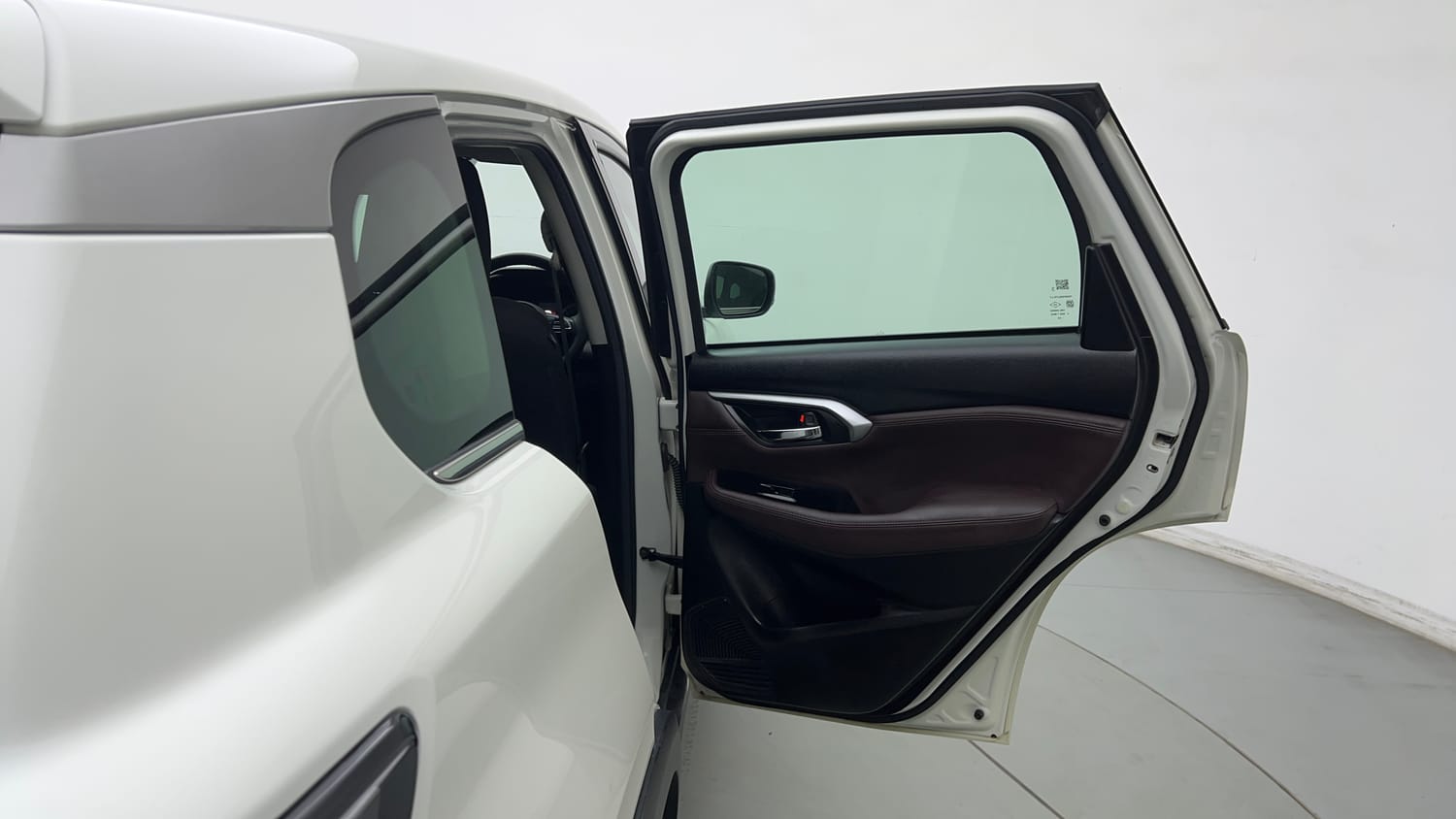 Used 2023 Maruti Suzuki Grand Vitara Zeta Smart Hybrid Petrol Manual interior RIGHT REAR DOOR OPEN VIEW