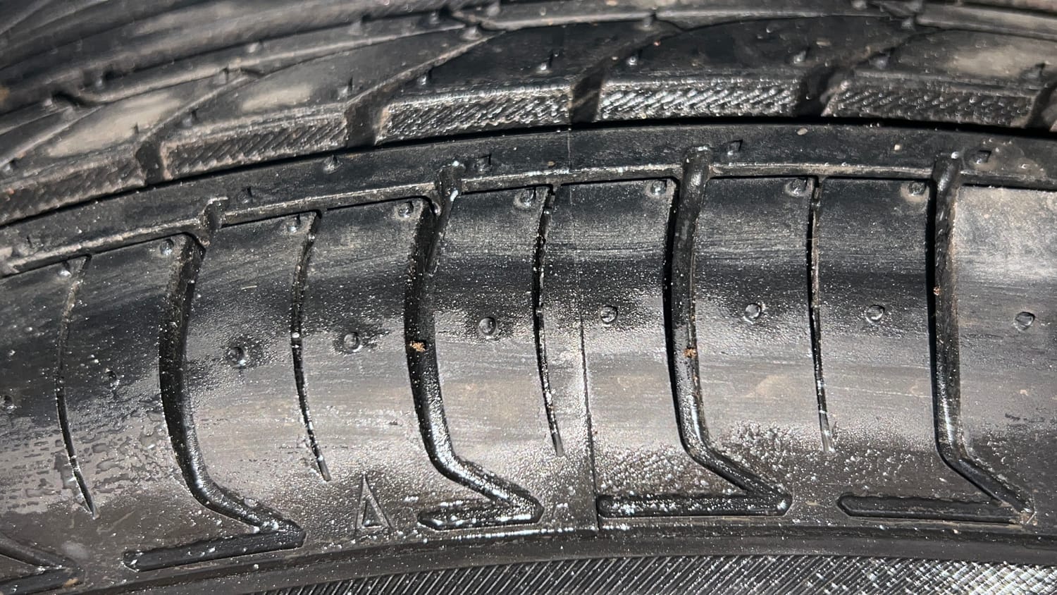 Used 2023 Hyundai Grand i10 Nios Sportz 1.2 Kappa VTVT Petrol Manual tyres LEFT FRONT TYRE TREAD VIEW