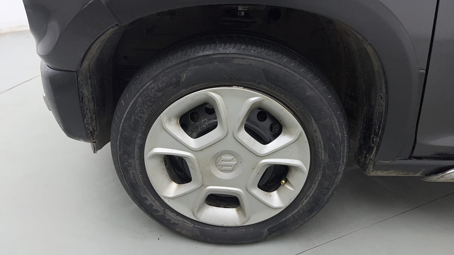 Used 2019 Maruti Suzuki S-Presso VXi Plus AMT Petrol Automatic tyres LEFT FRONT TYRE RIM VIEW