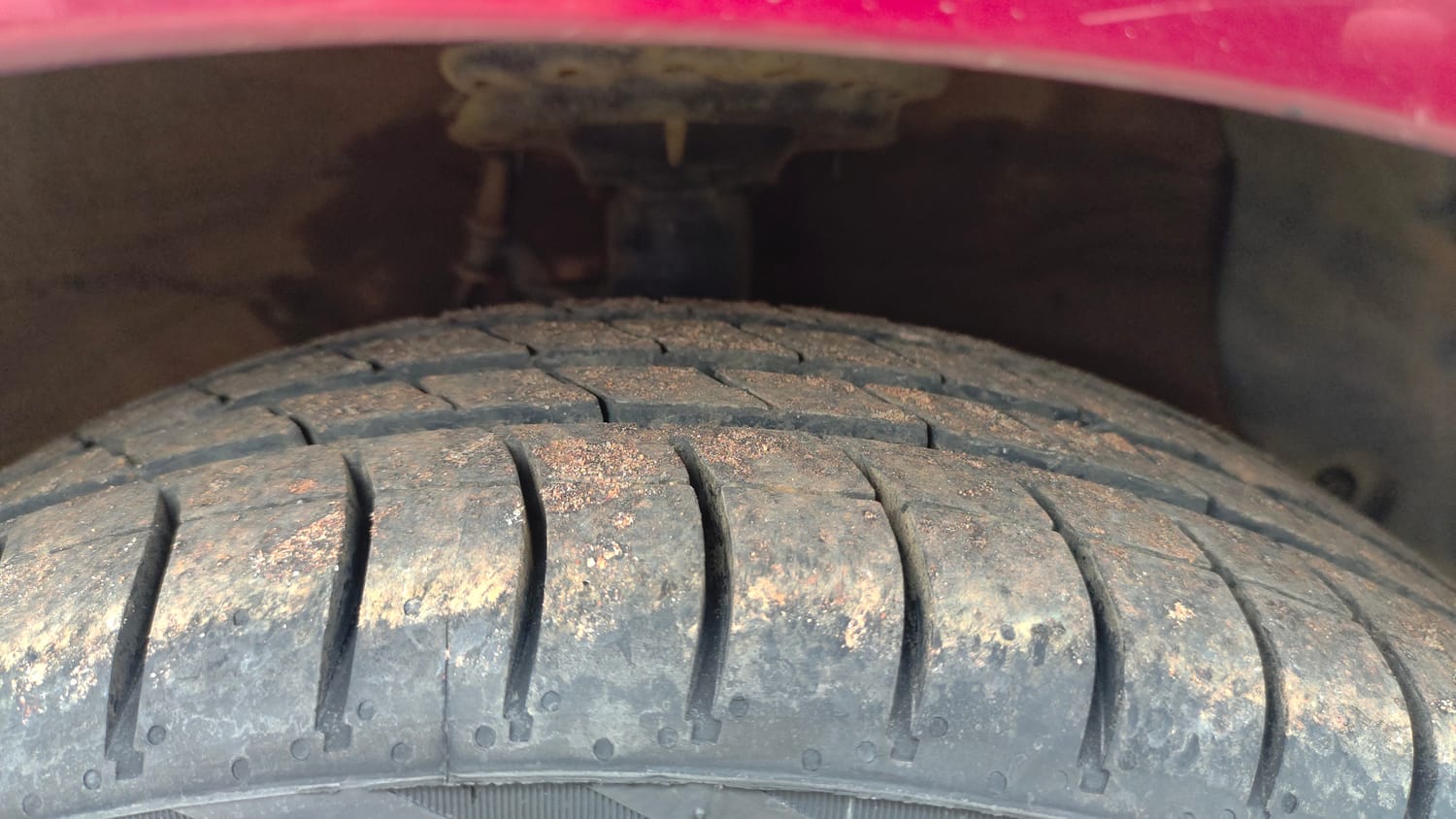 Used 2017 Hyundai Xcent SX 1.2 Petrol Manual tyres RIGHT FRONT TYRE TREAD VIEW