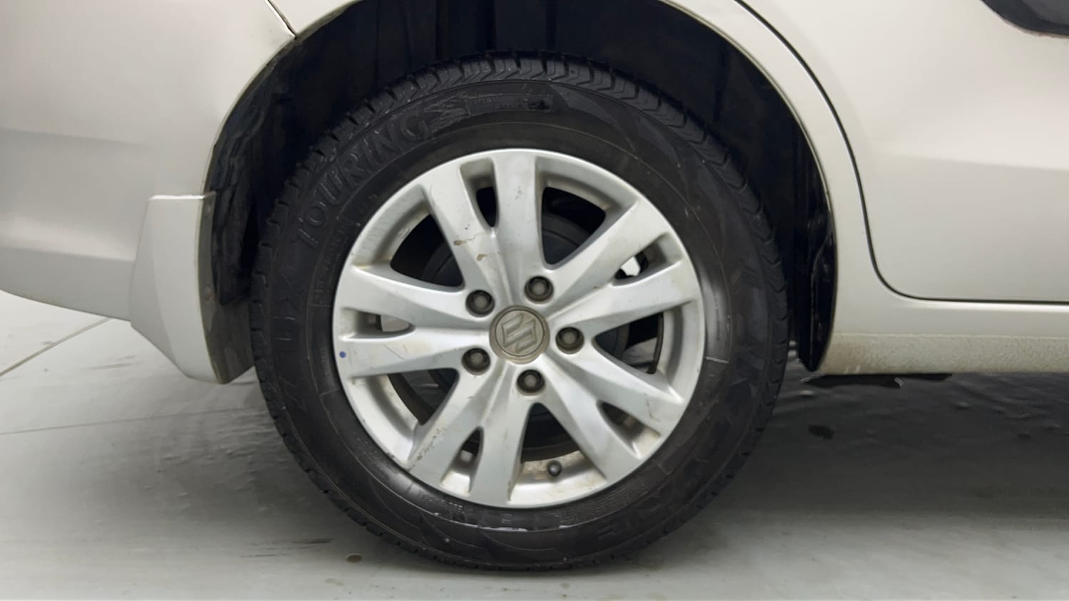 Used 2018 Maruti Suzuki Ertiga ZXI+ Petrol Manual tyres RIGHT REAR TYRE RIM VIEW