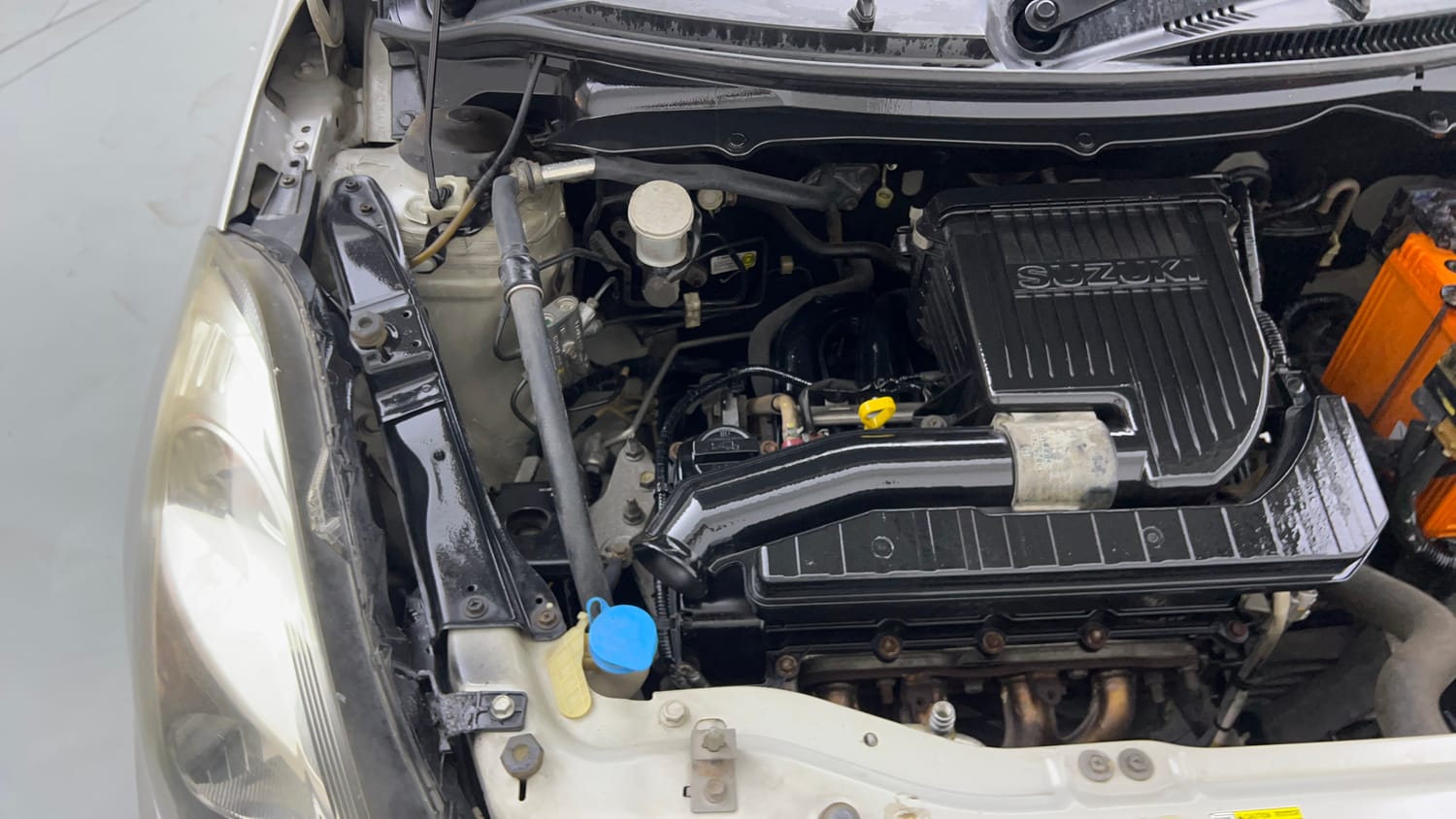 Used 2016 Maruti Suzuki Swift Dzire VXI Petrol Manual engine ENGINE RIGHT SIDE VIEW