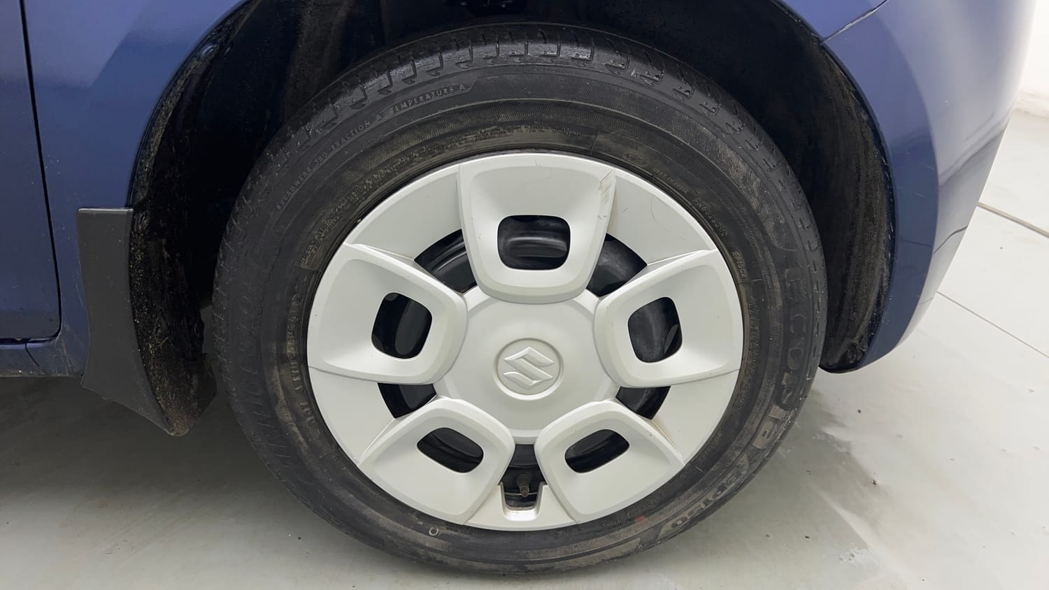 Used 2019 Maruti Suzuki Ignis Delta 1.2 MT Petrol Manual tyres RIGHT FRONT TYRE RIM VIEW