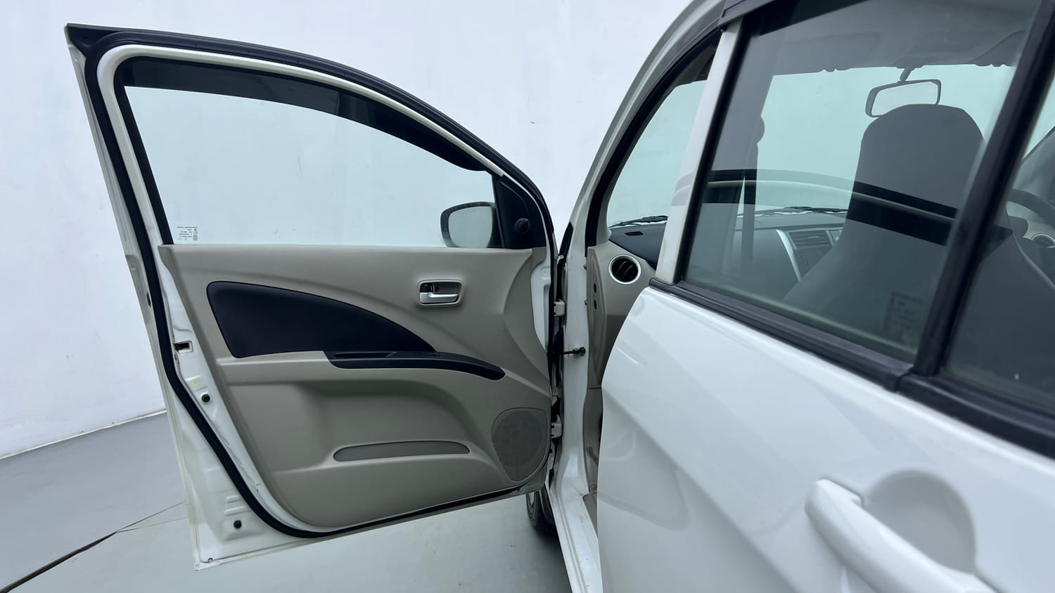 Used 2014 Maruti Suzuki Celerio VXi Petrol Manual interior LEFT FRONT DOOR OPEN VIEW