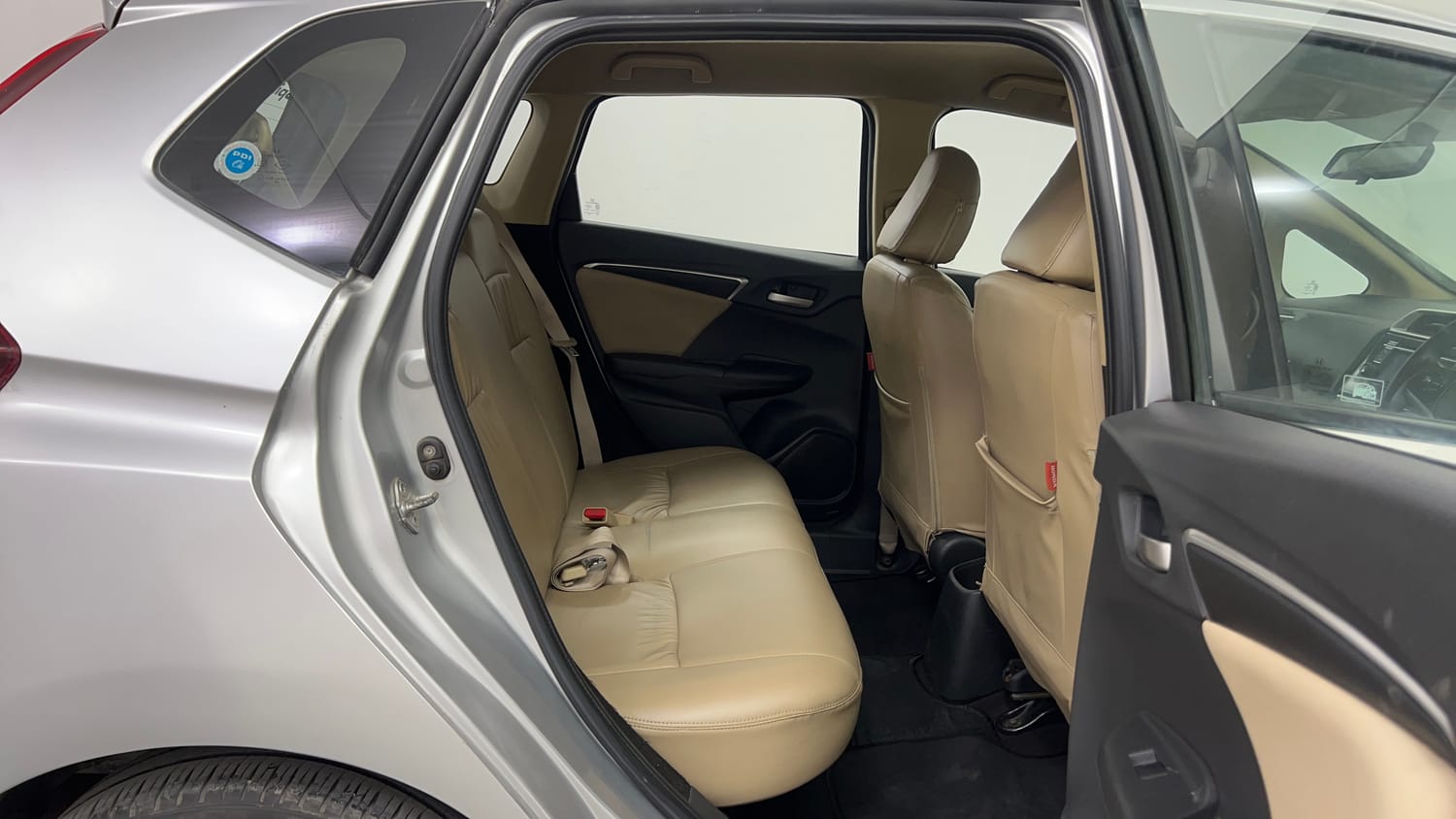 Used 2018 Honda Jazz V Diesel Diesel Manual interior RIGHT SIDE REAR DOOR CABIN VIEW