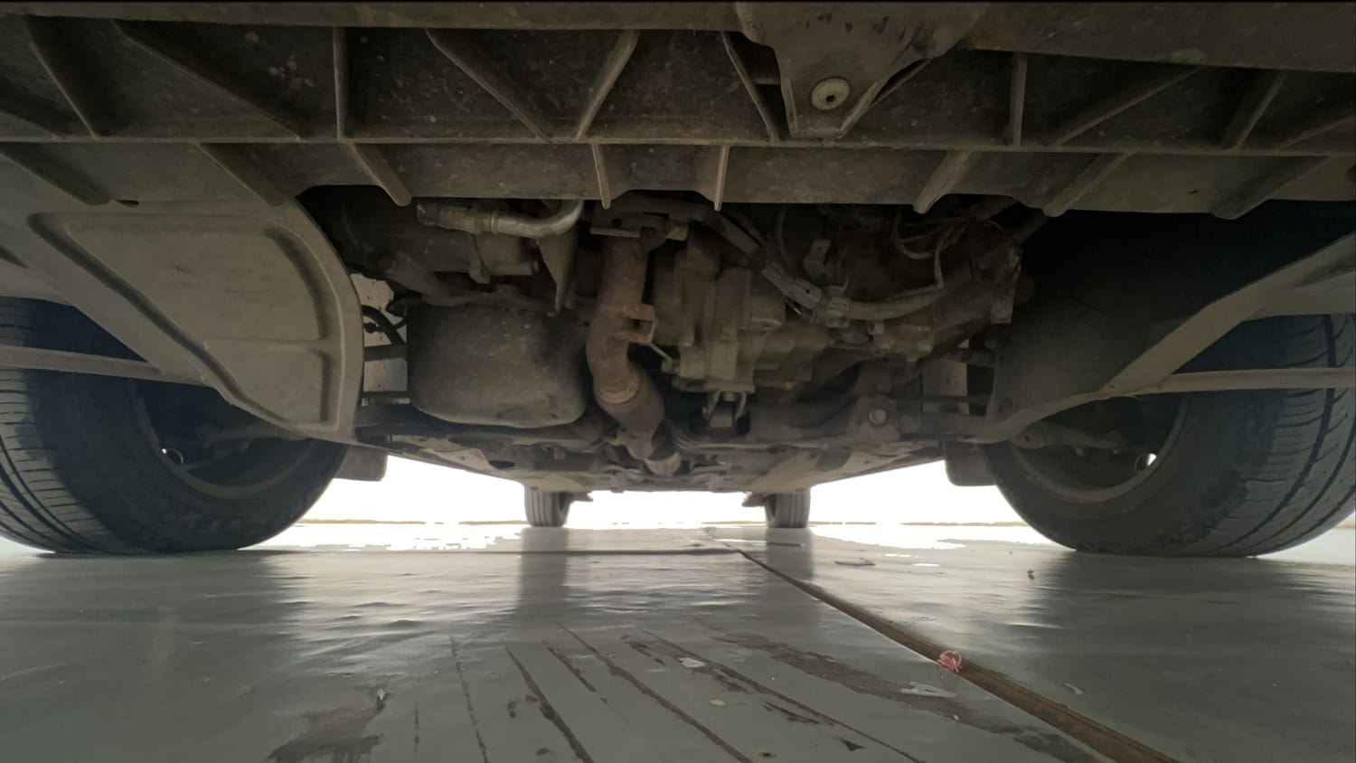 Used 2012 Volkswagen Polo Comfortline 1.2L (P) Petrol Manual extra FRONT LEFT UNDERBODY VIEW