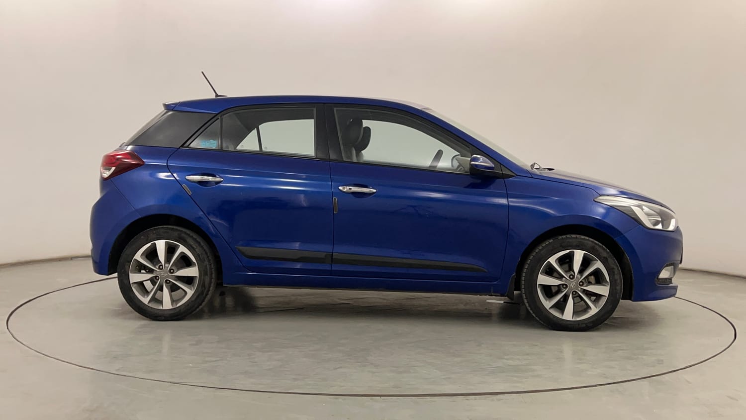 Used 2015 Hyundai Elite i20 Asta 1.2 Petrol Manual exterior RIGHT SIDE VIEW