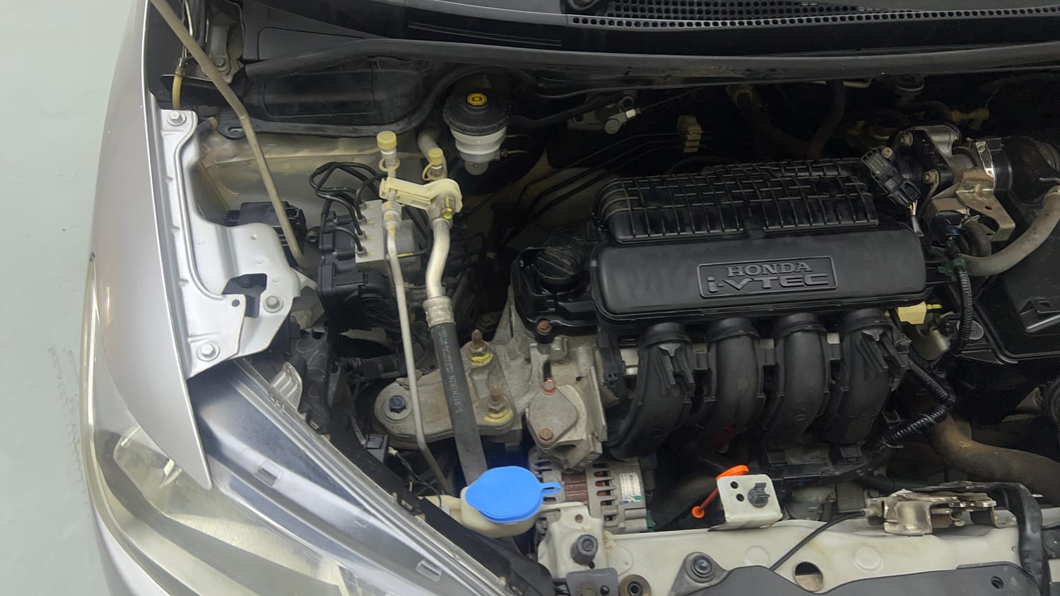 Used 2016 Honda Jazz VX Petrol Petrol Manual engine ENGINE RIGHT SIDE VIEW