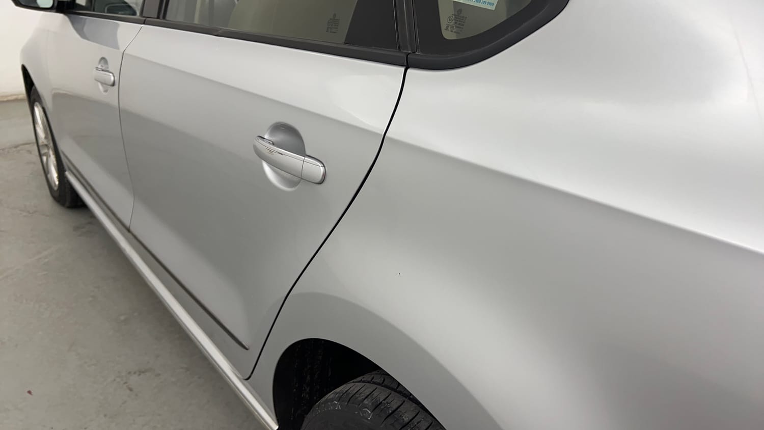 Used 2016 Volkswagen Vento Highline 1.2 (P) AT Petrol Automatic dents MINOR DENT