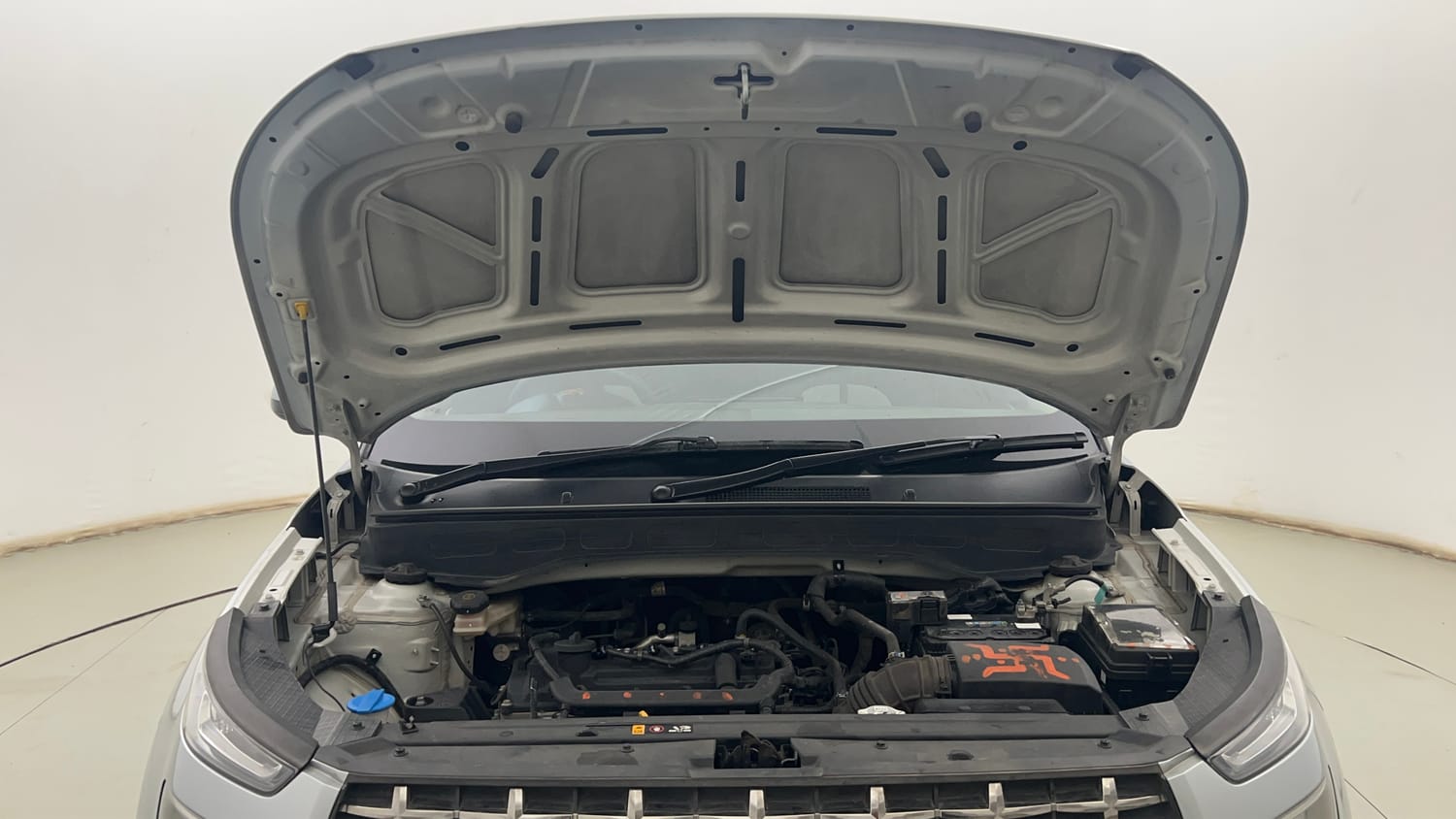 Used 2022 Hyundai Venue S 1.2 Petrol Petrol Manual engine ENGINE & BONNET OPEN FRONT VIEW