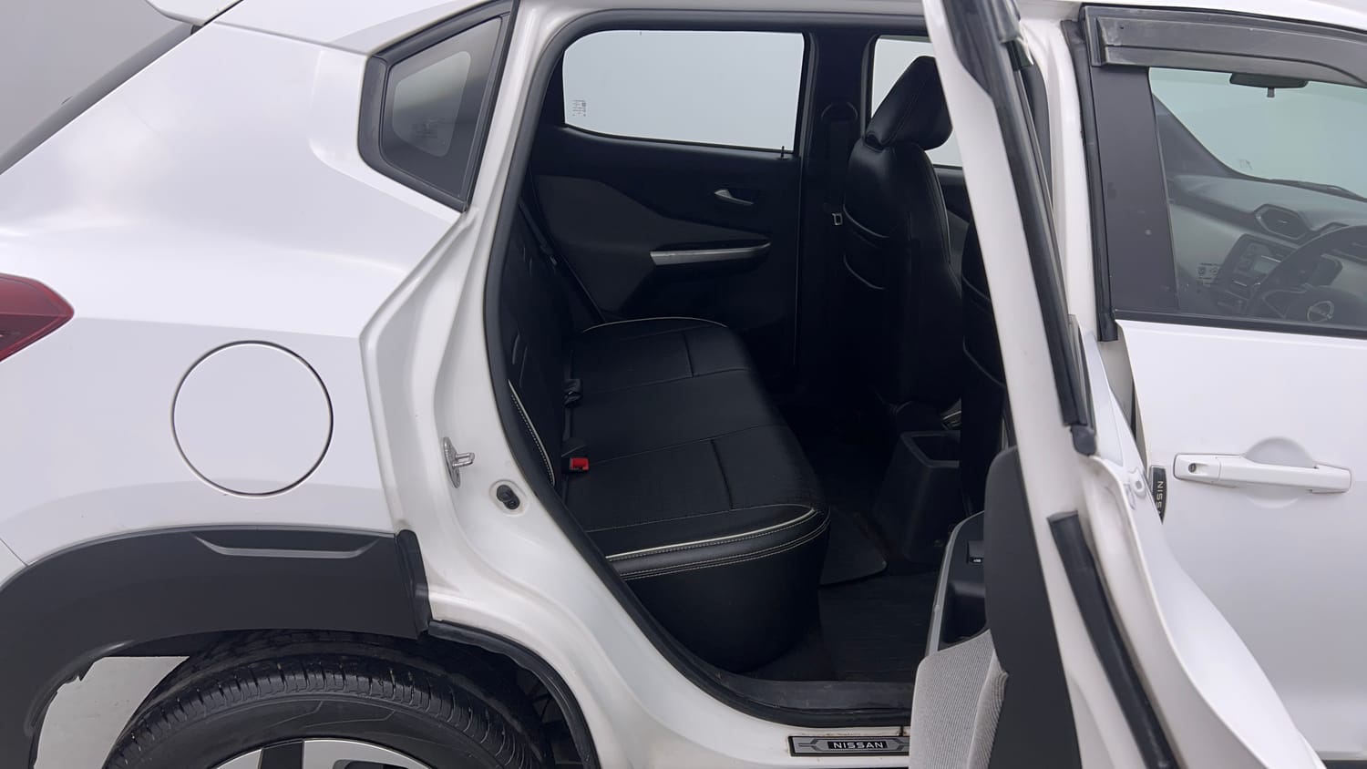 Used 2021 Nissan Magnite XL Petrol Manual interior RIGHT SIDE REAR DOOR CABIN VIEW