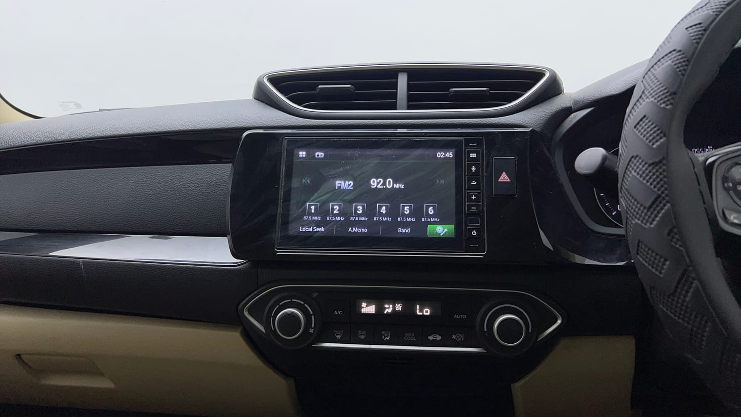 Used 2020 Honda Amaze 1.2 S CVT Petrol Petrol Automatic top_features Touch screen infotainment system