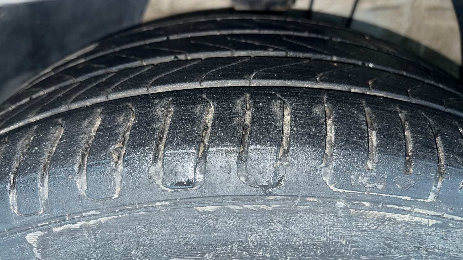 Used 2023 MG Motors Astor Super EX 1.5 MT Petrol Manual tyres LEFT FRONT TYRE TREAD VIEW