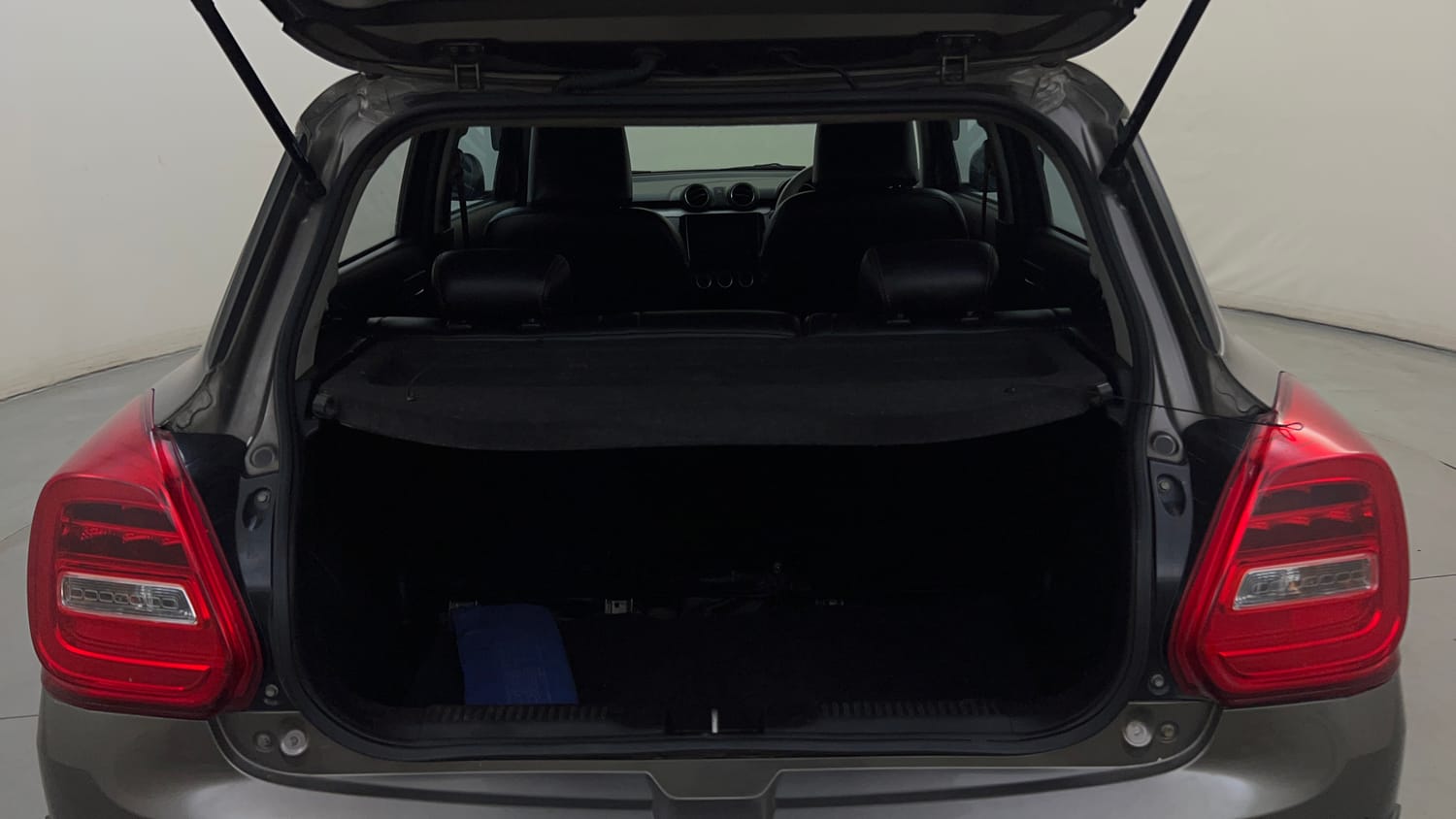 Used 2021 Maruti Suzuki Swift ZXi Plus AMT Petrol Automatic interior DICKY INSIDE VIEW