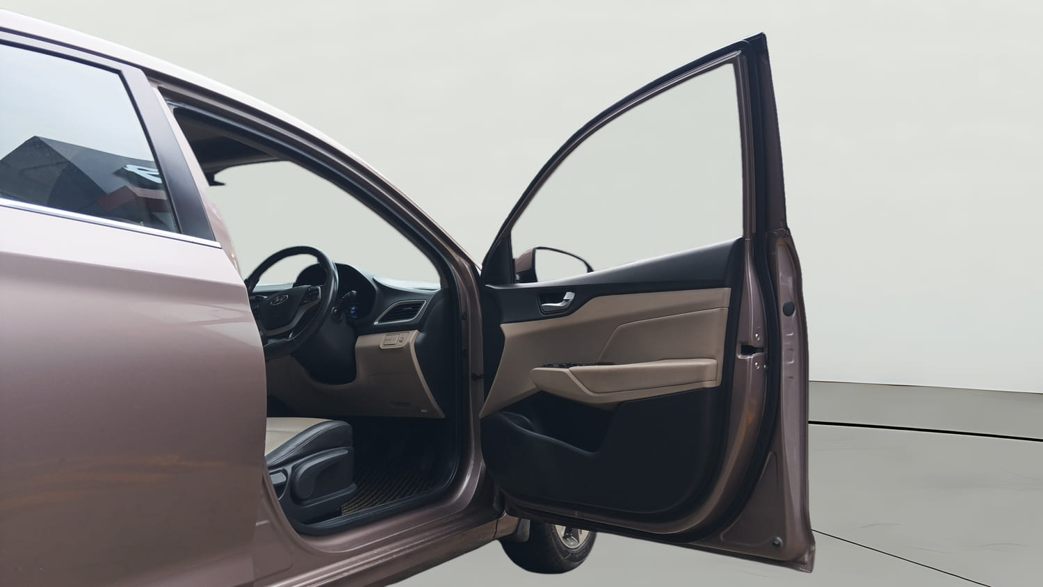 Used 2018 Hyundai Verna SX (O)1.6 VTVT Petrol Manual interior RIGHT FRONT DOOR OPEN VIEW