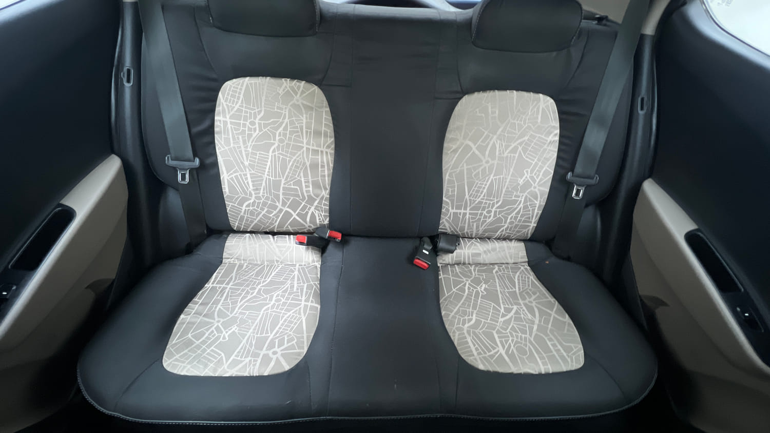 Used 2015 Hyundai Grand i10 Sportz 1.2 Kappa VTVT Petrol Manual interior REAR SEAT CONDITION VIEW