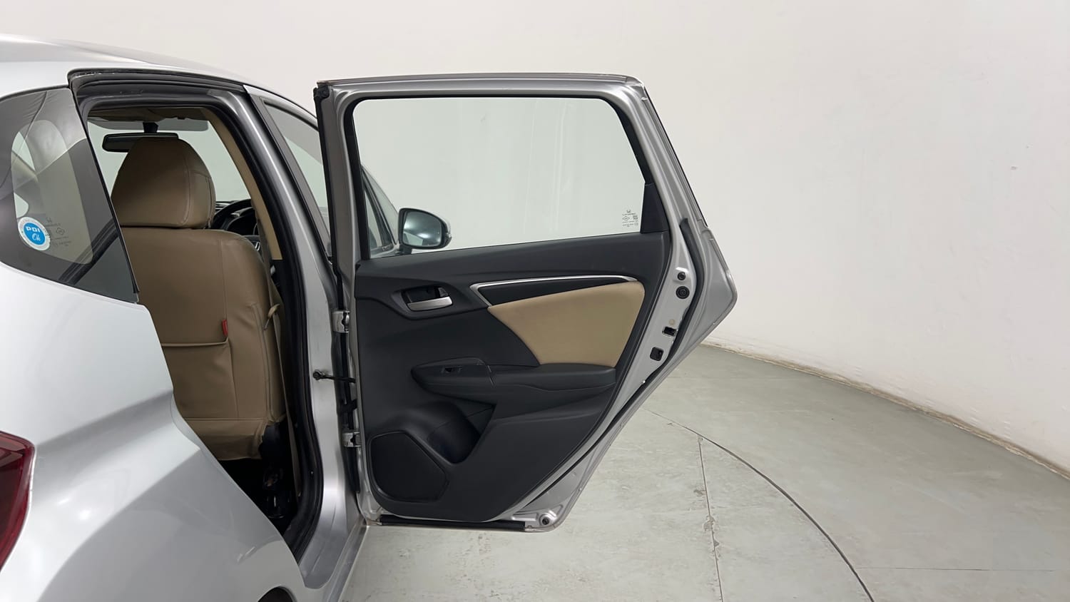 Used 2018 Honda Jazz V Diesel Diesel Manual interior RIGHT REAR DOOR OPEN VIEW