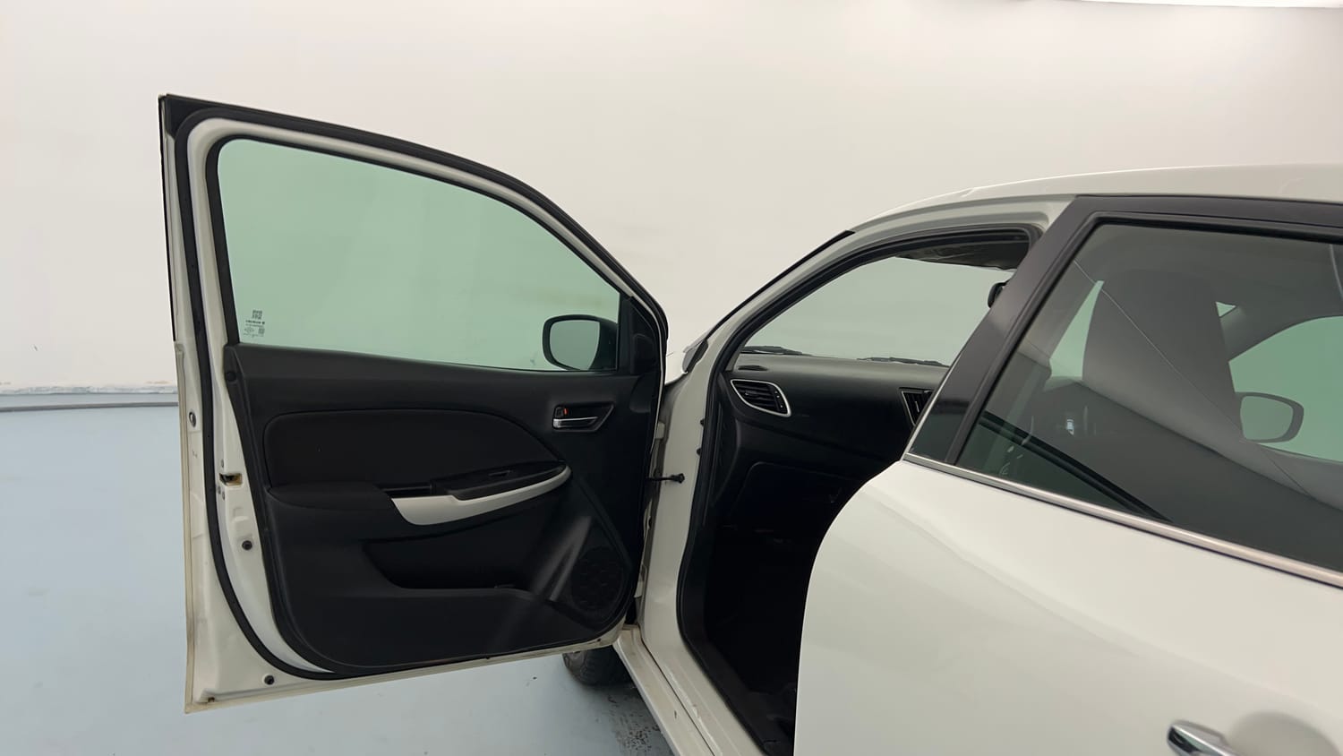 Used 2019 Maruti Suzuki Baleno Zeta 1.2 Petrol Manual interior LEFT FRONT DOOR OPEN VIEW
